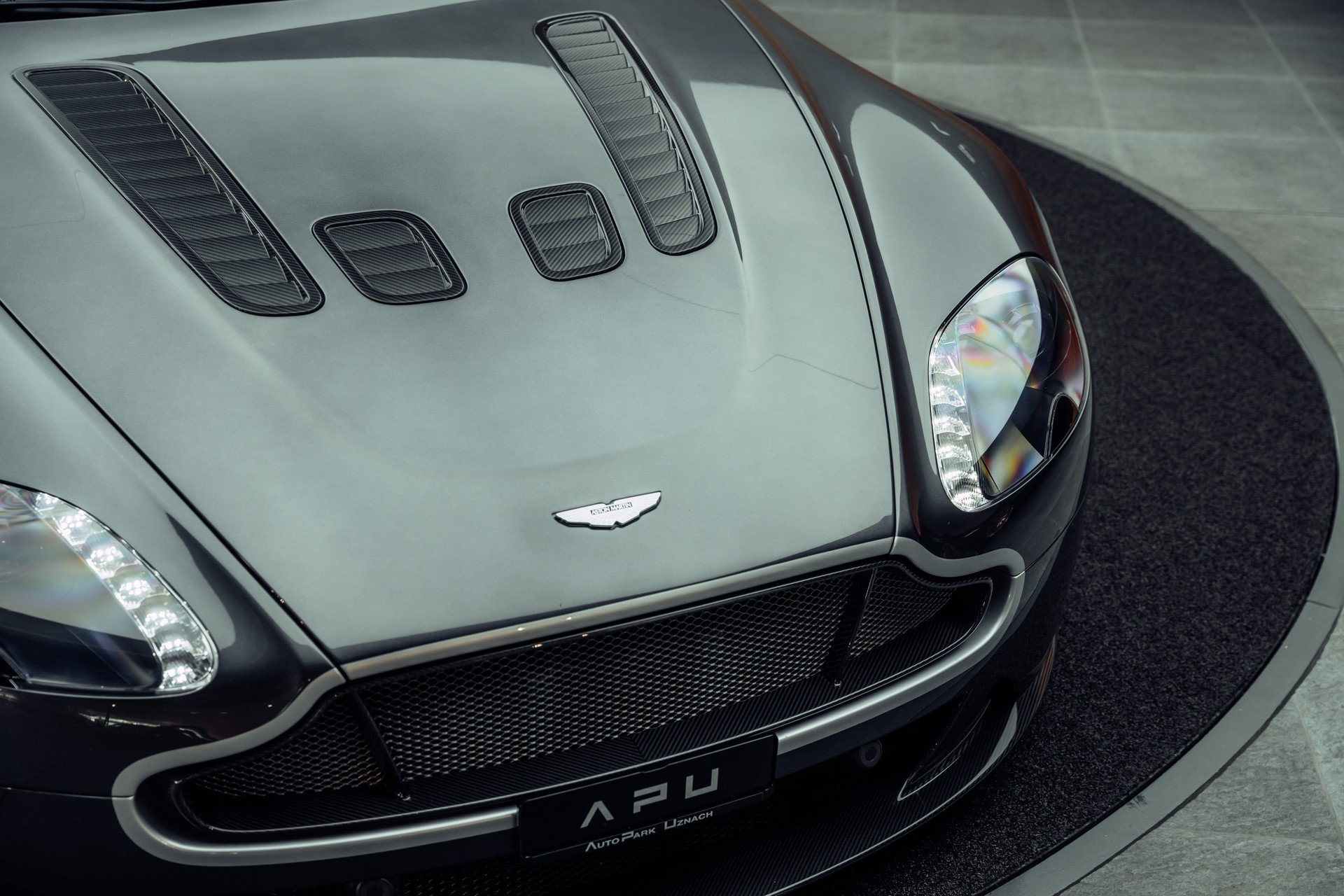 ASTON MARTIN V12 Vantage 5.9 S-image-26