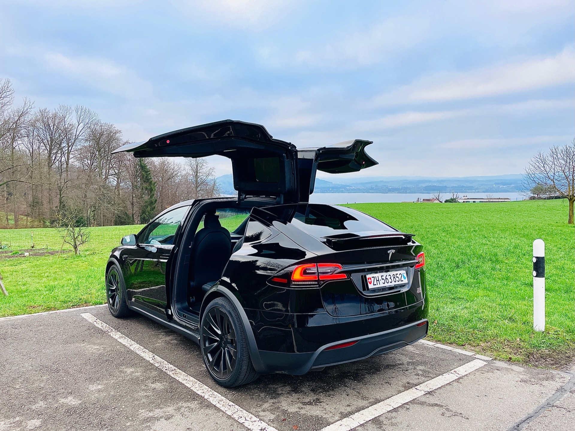 TESLA Model X 100kWh Plaid | teslify.ch-image-1