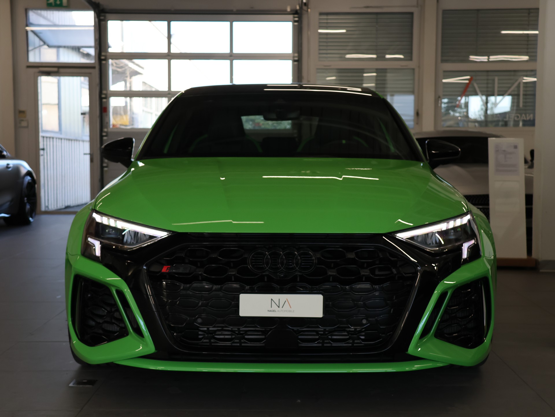 AUDI RS3 Sportback 2.5 TSI quattro S-tronic *AKRAPOVIC-ABGASANLAGE* KERAMIKVERSIEGLUNG *-showroom-element-2
