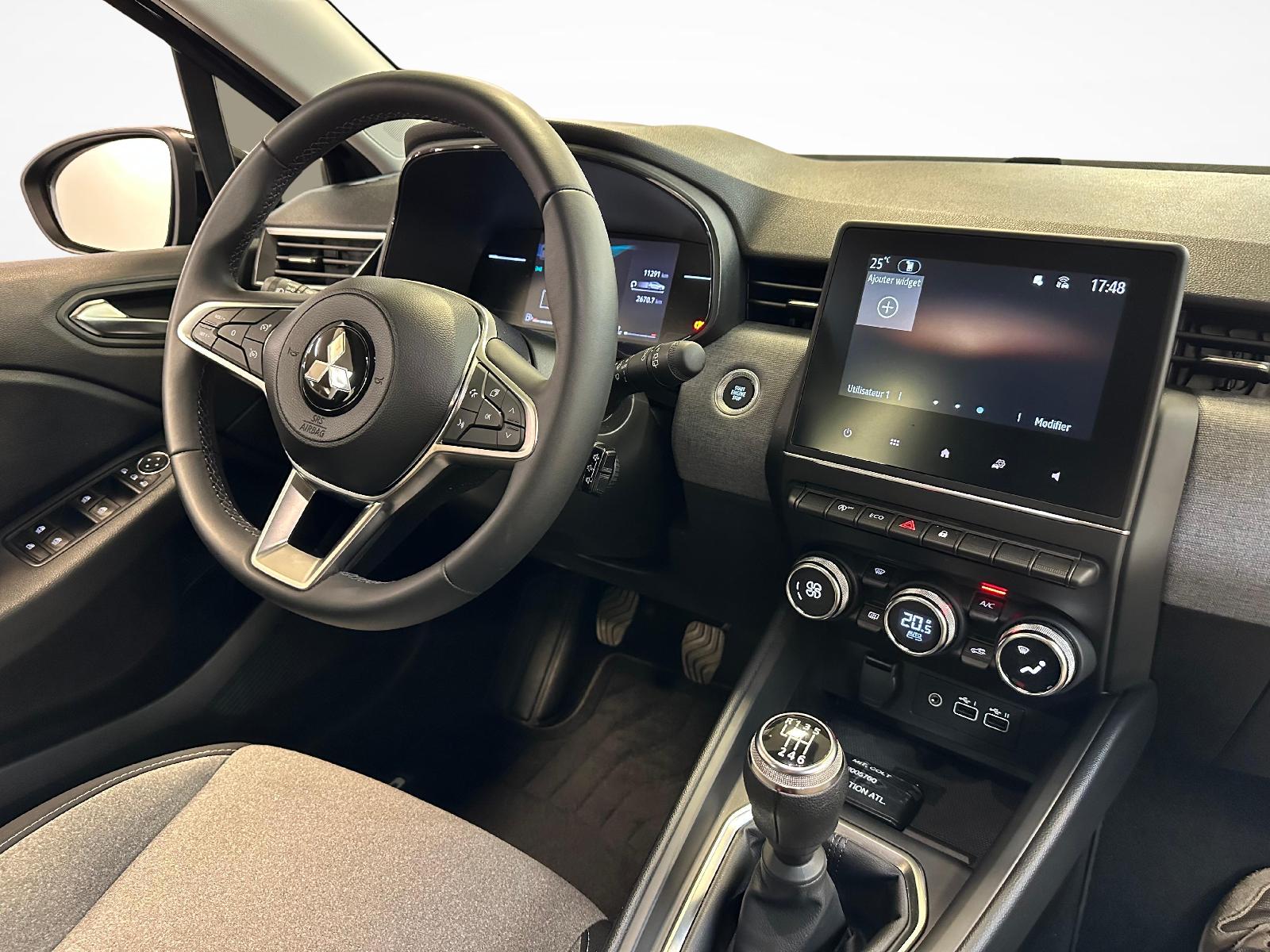 MITSUBISHI Colt 1.0 Invite-image-5