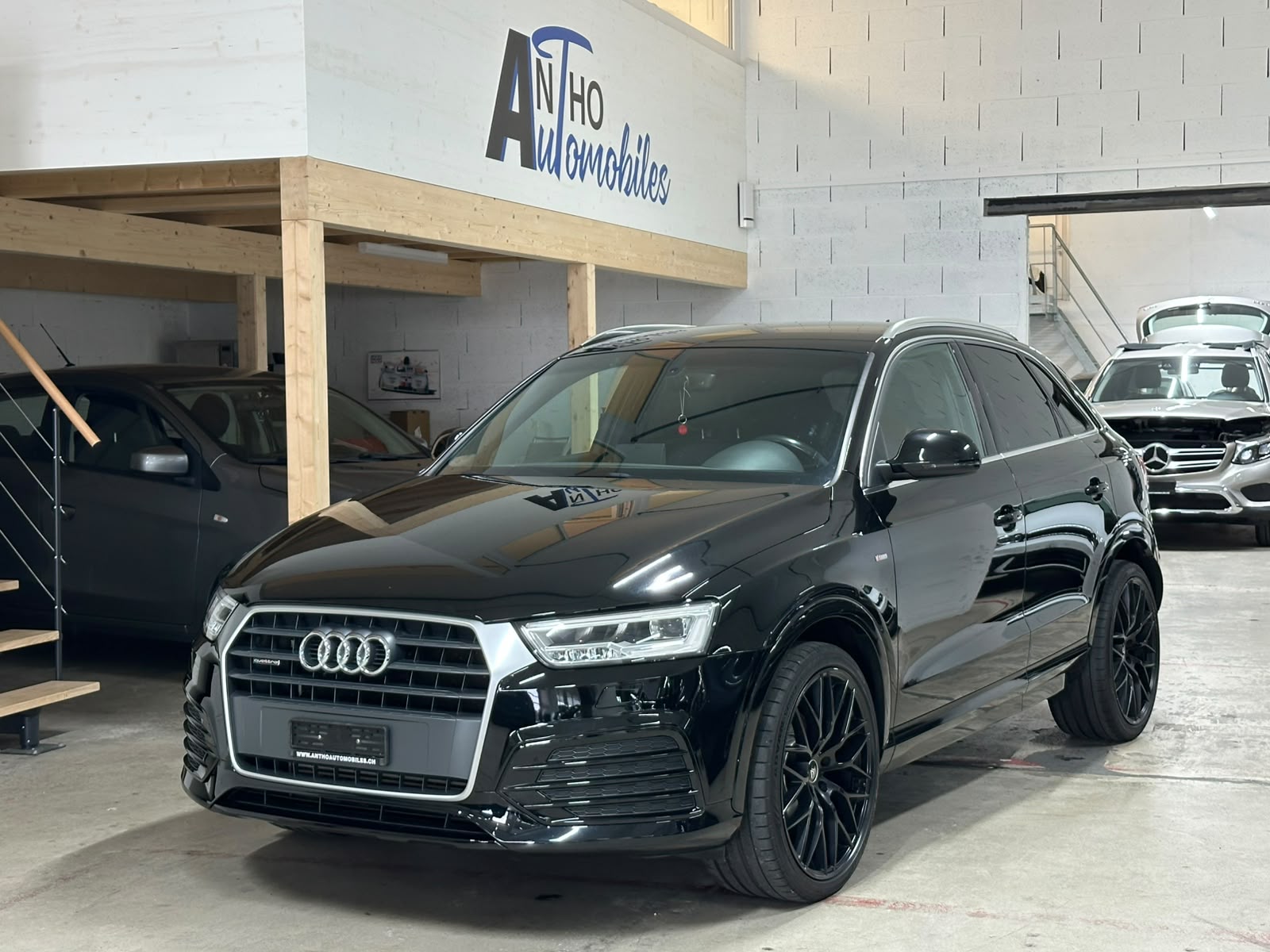 AUDI Q3 2.0 TFSI sport quattro S-tronic