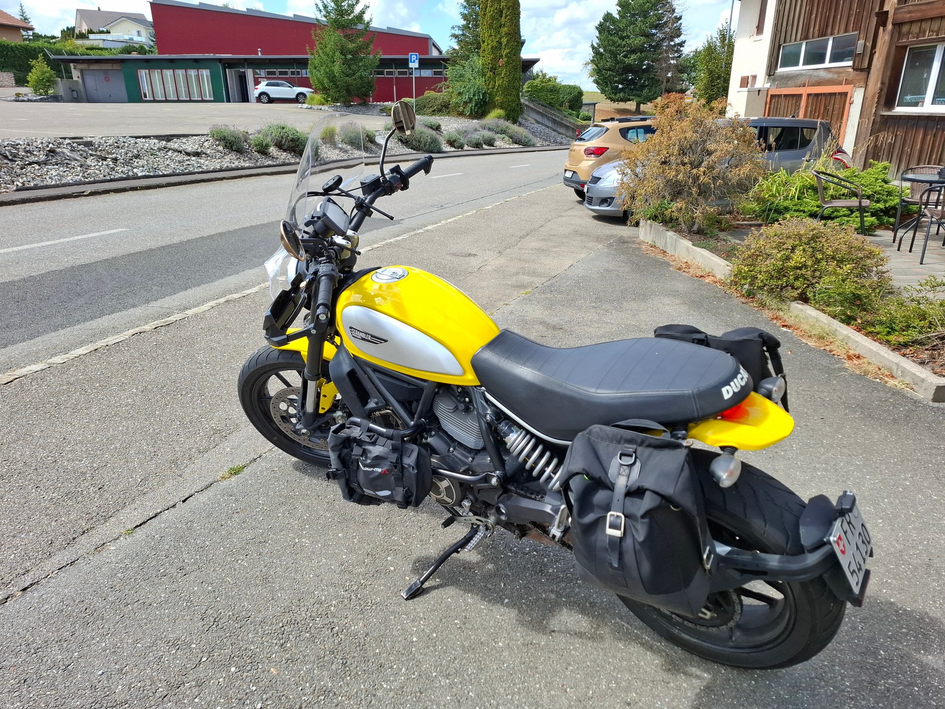 DUCATI Classic ABS-image-1