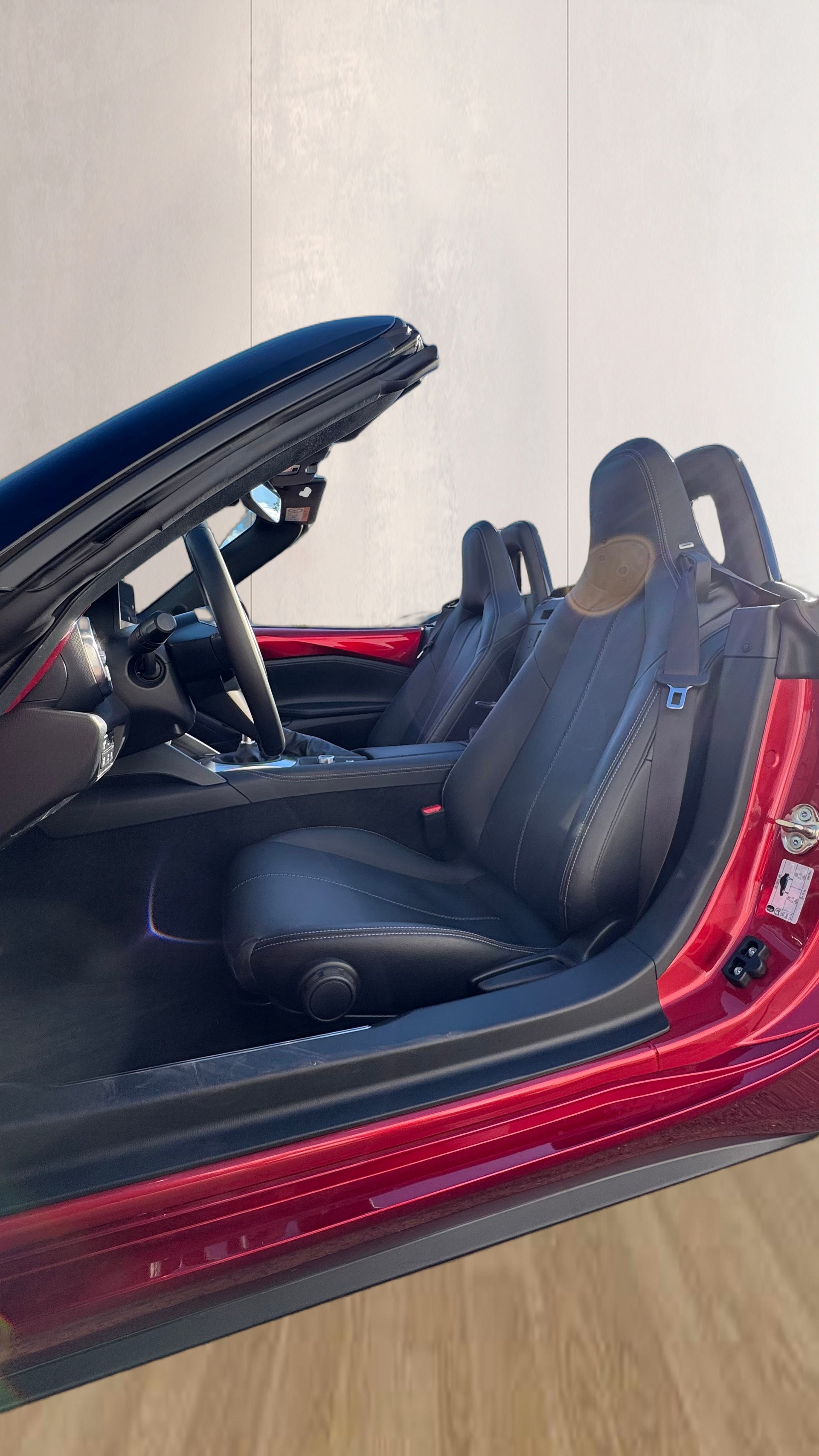 MAZDA MX-5 Skyactiv-G 132 Exclusive-line-image-14