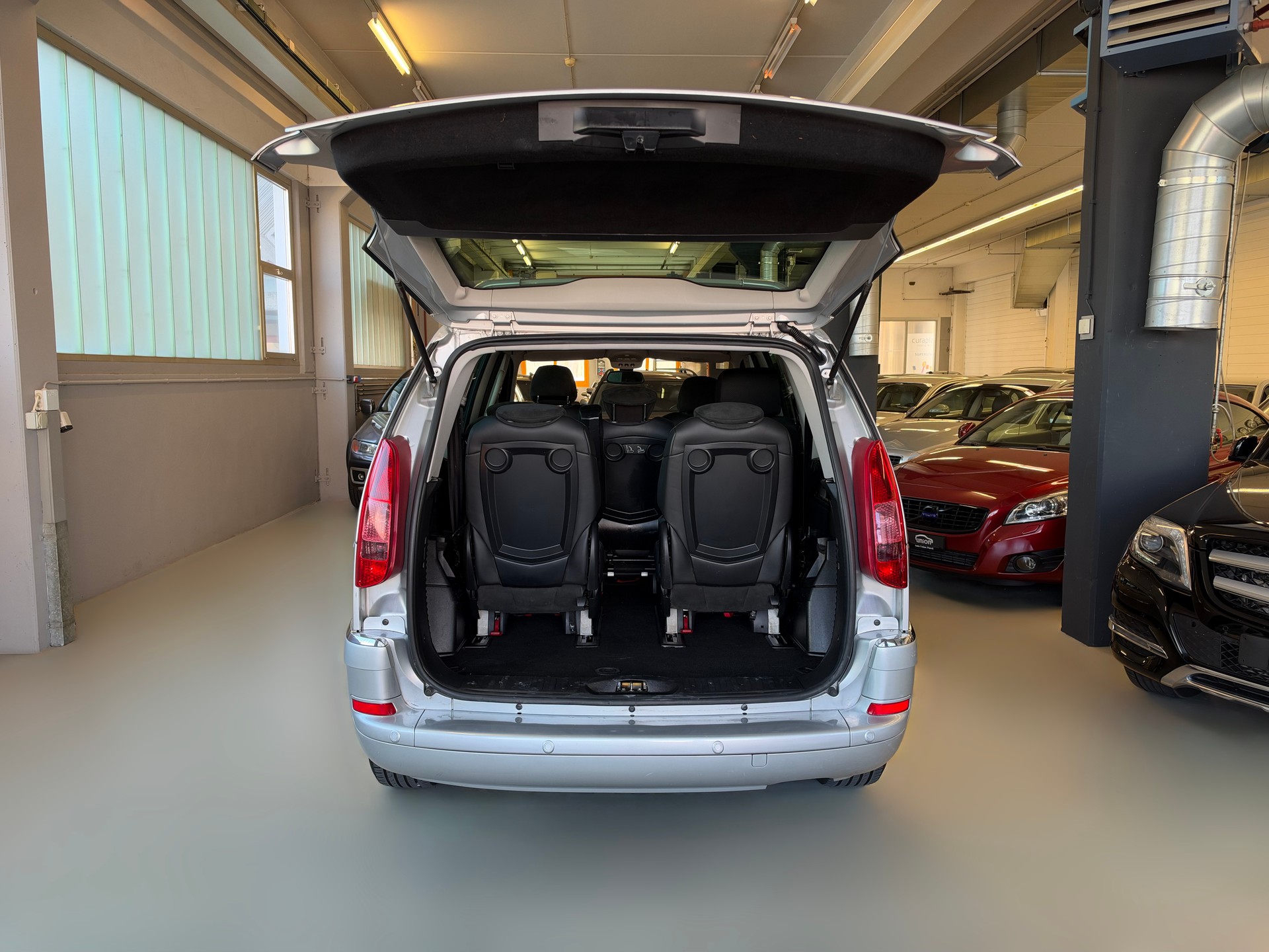 PEUGEOT 807 2.0 16V HDi Style - Behindertengerecht / Turny Evo-image-8