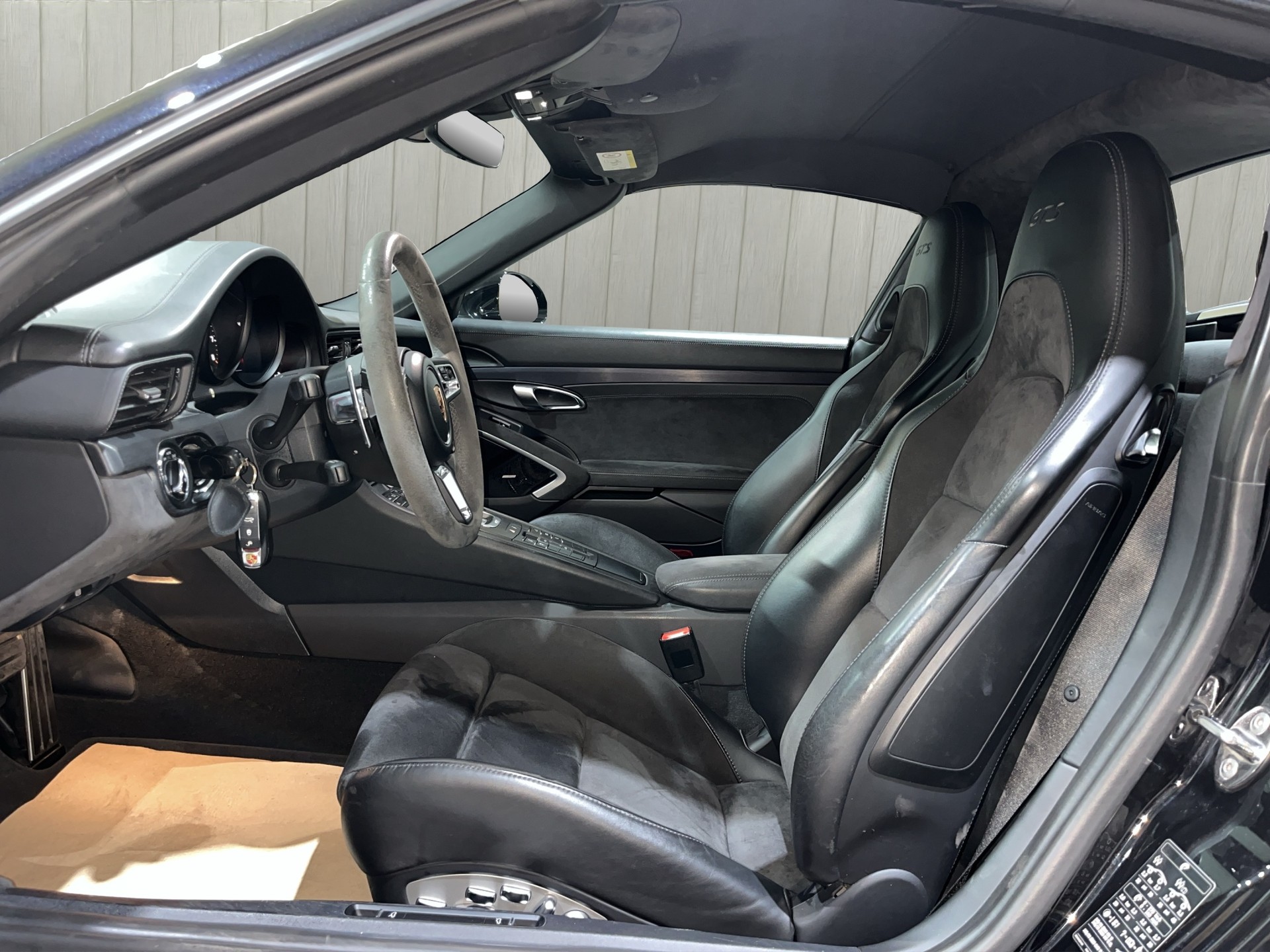 PORSCHE 911 Targa 4 GTS PDK-image-12