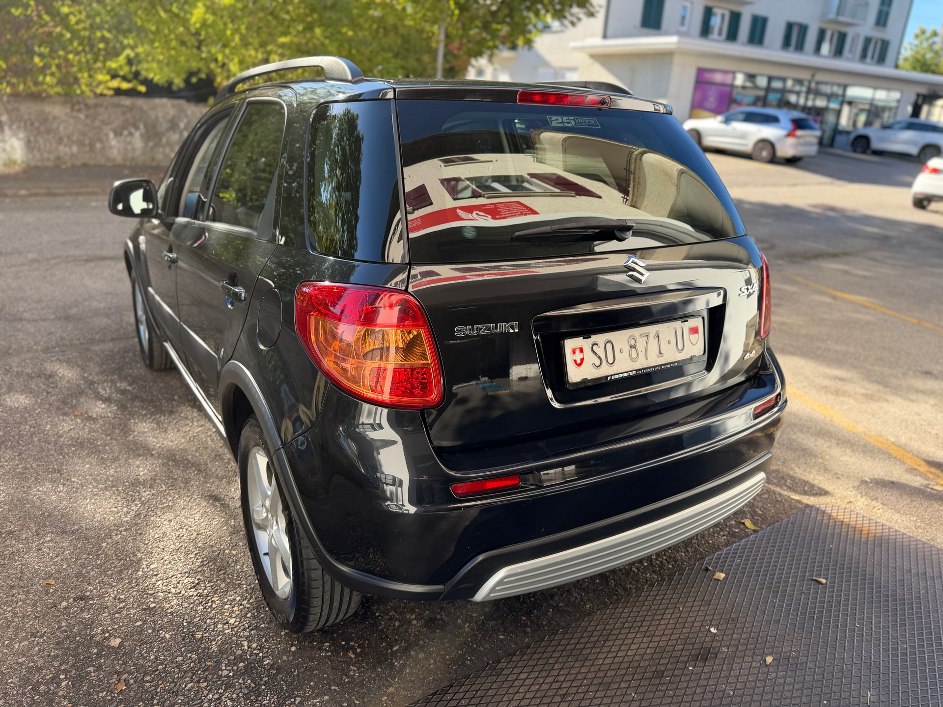 SUZUKI SX4 1.9 TD GL Top 4WD frisch MFK / Service-showroom-element-3