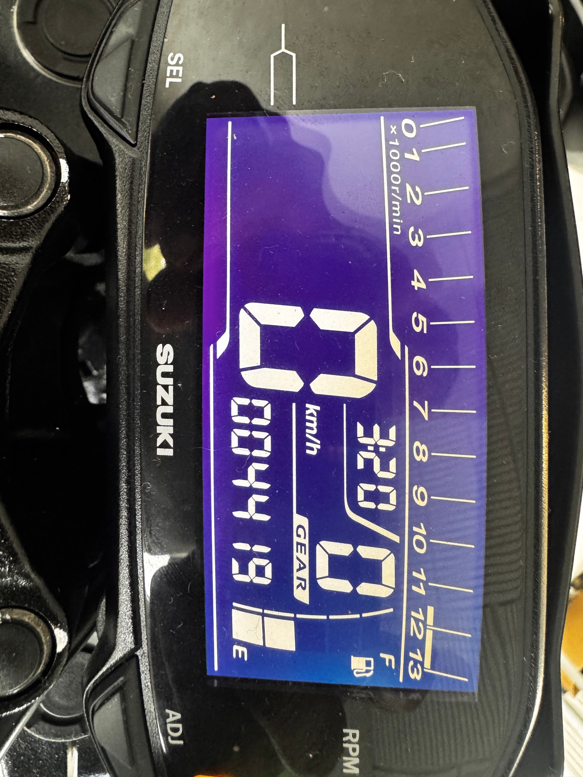 SUZUKI GSX-S 125-image-8