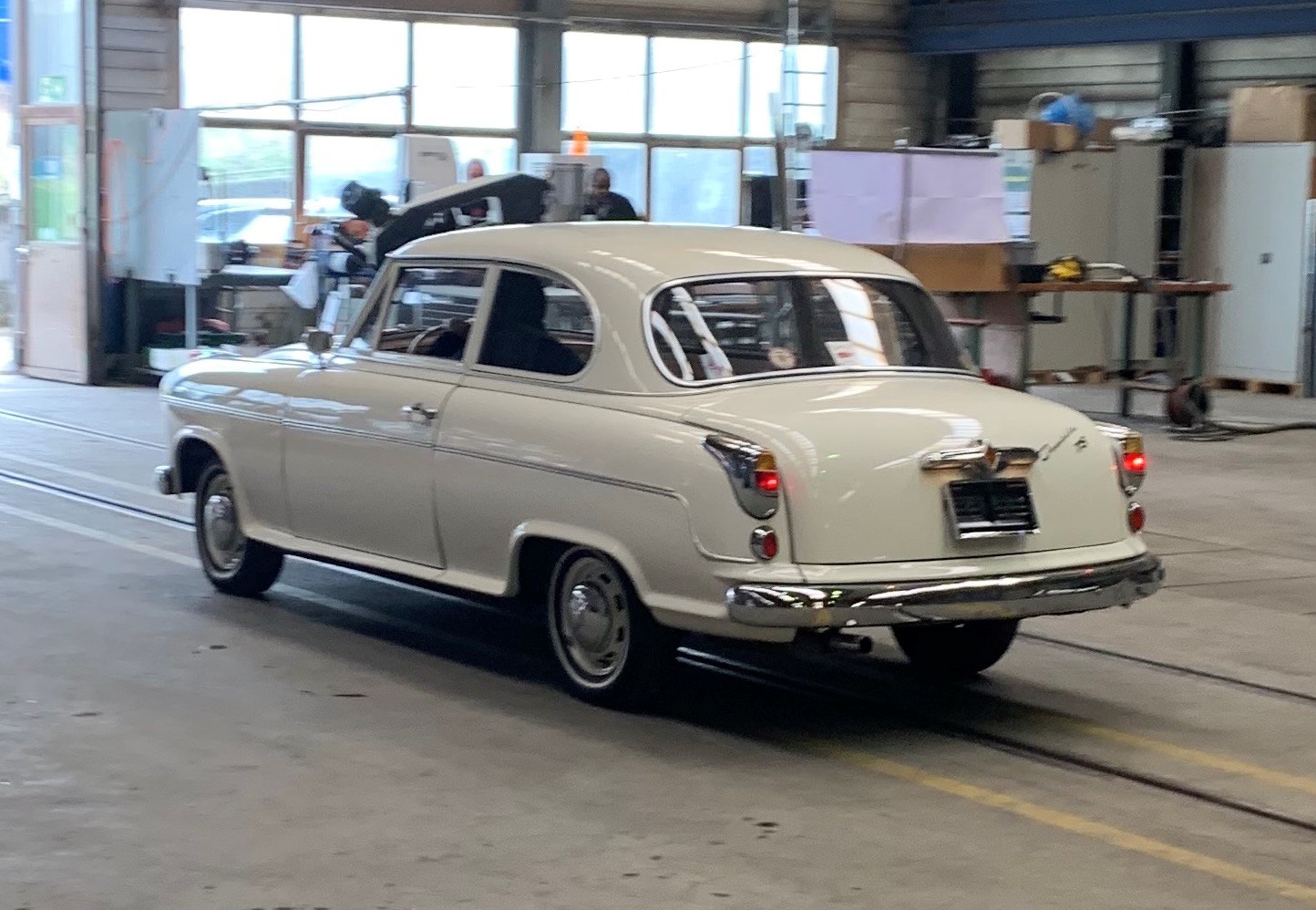 BORGWARD Isabella TS-image-1