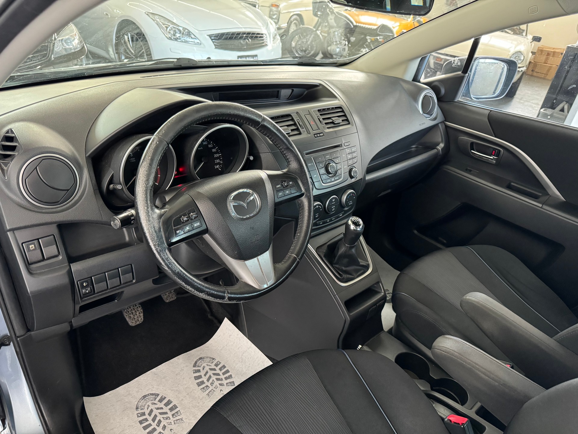 MAZDA 5 1.6 16V CD Confort-image-10
