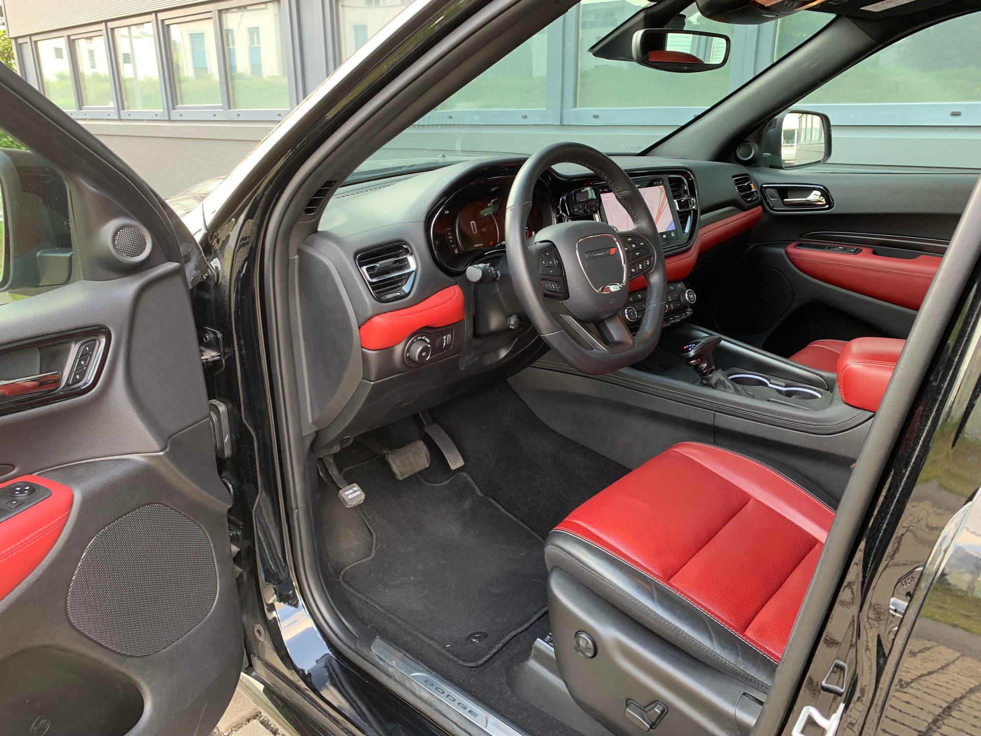 DODGE Durango R/T 5.7 V8 / 7 - Plätzer-image-6
