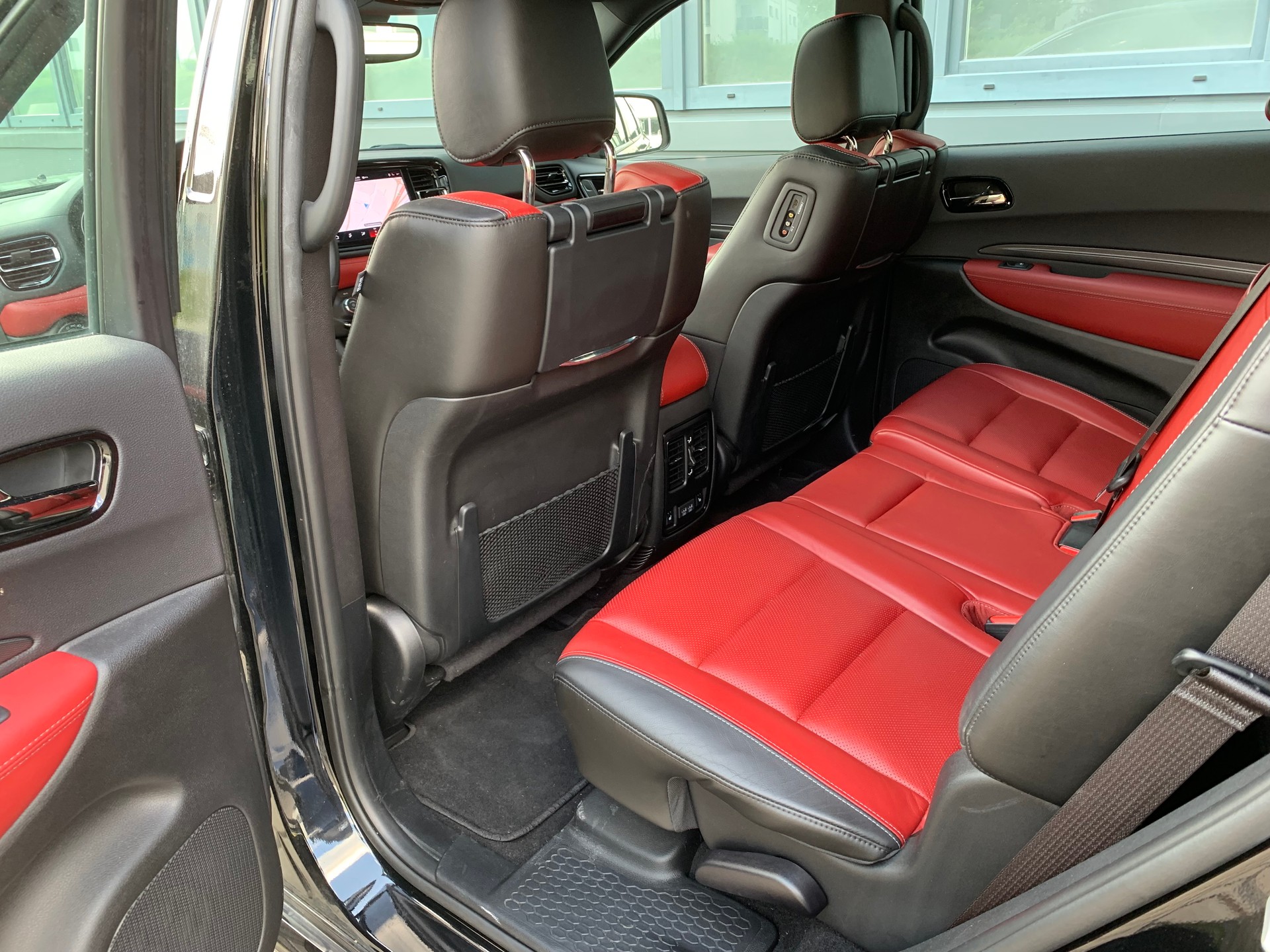 DODGE Durango R/T 5.7 V8 / 7 - Plätzer-image-7