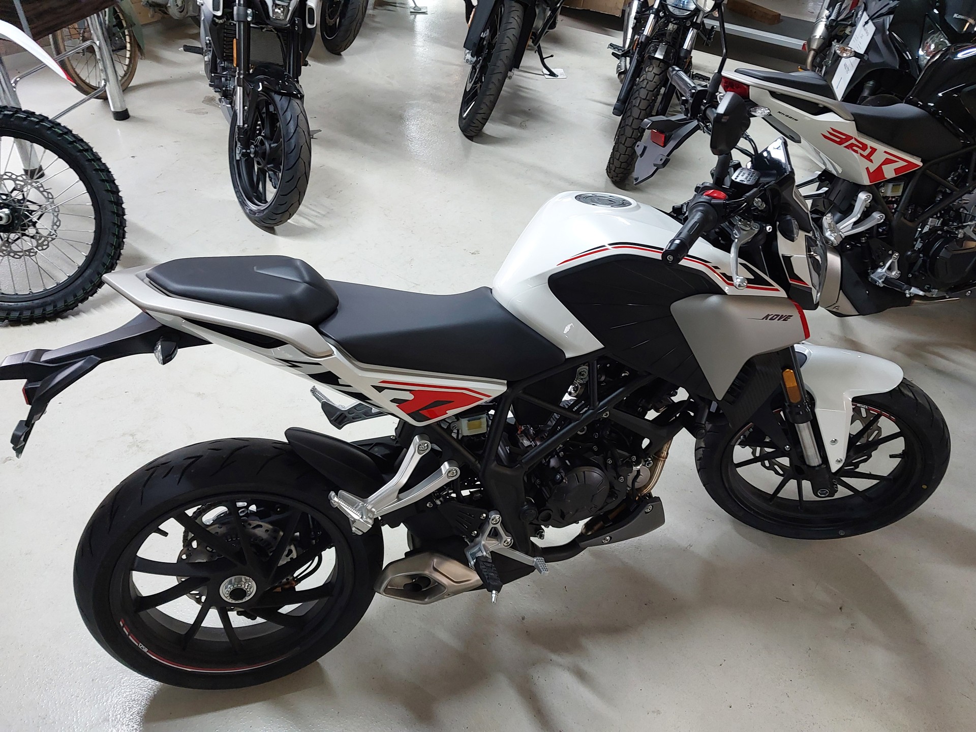 KOVE NK 125 R-image-1