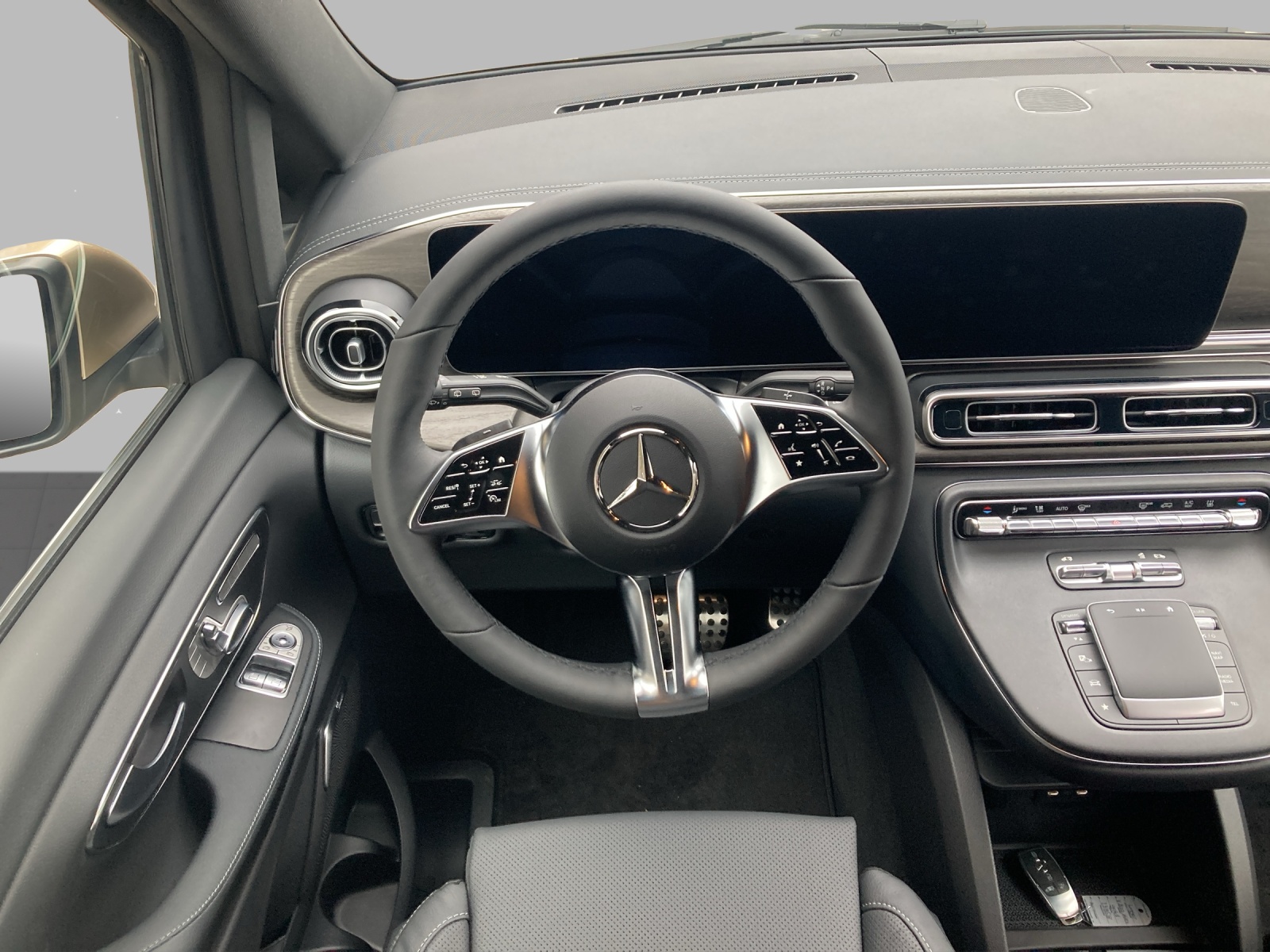 MERCEDES-BENZ V 300 d lang Avantgarde 4Matic 9G-Tronic-image-12