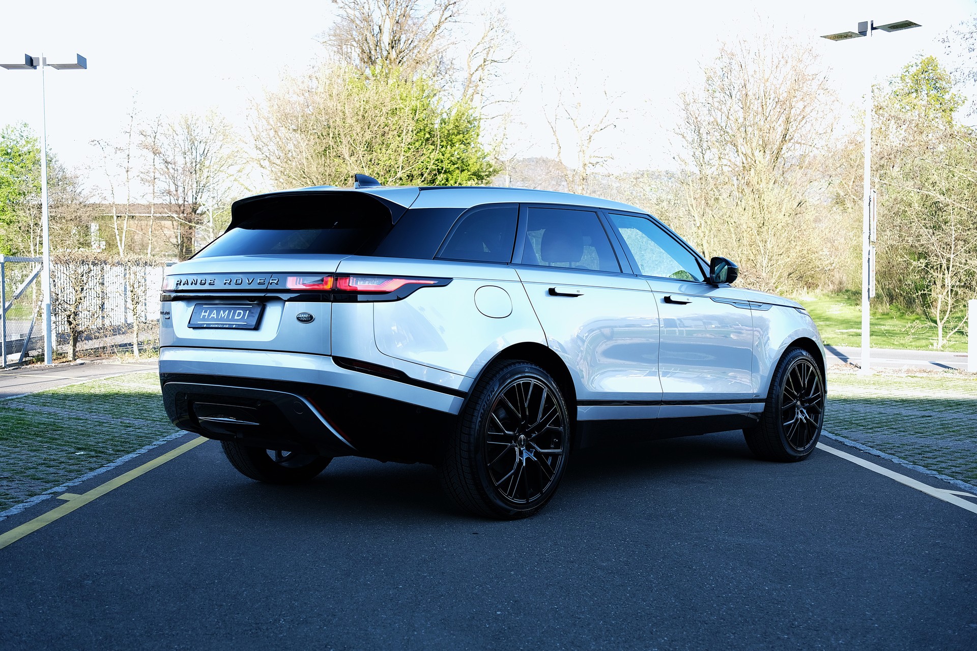 LAND ROVER Range Rover Velar R-Dynamic P 250 Automatic-image-4