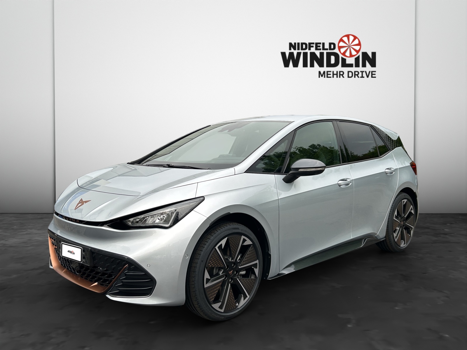 CUPRA Born 77 kWh e-Boost-showroom-element-1