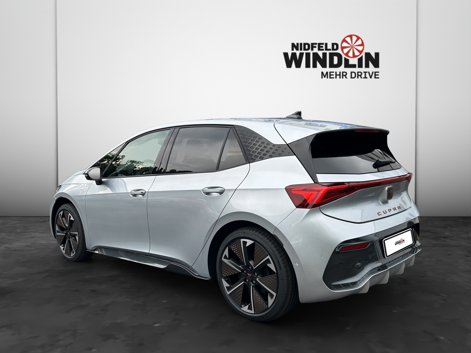CUPRA Born 77 kWh e-Boost-showroom-element-3