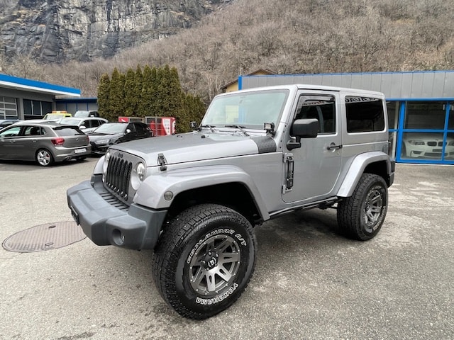 JEEP Wrangler 2.8 CRD Sahara X Automatic hardtop-image-2