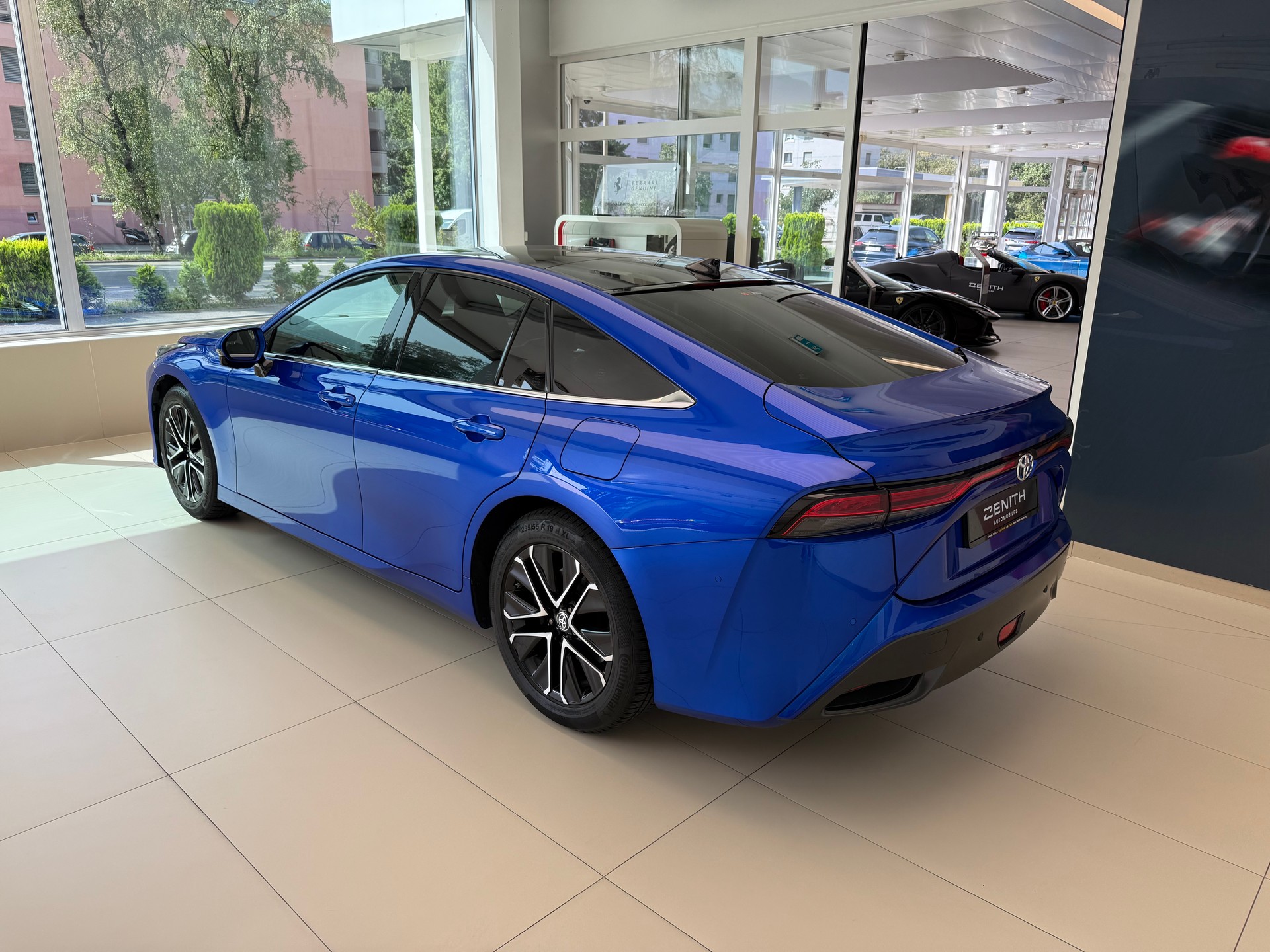 TOYOTA Mirai Fuel cell Platinum-image-6