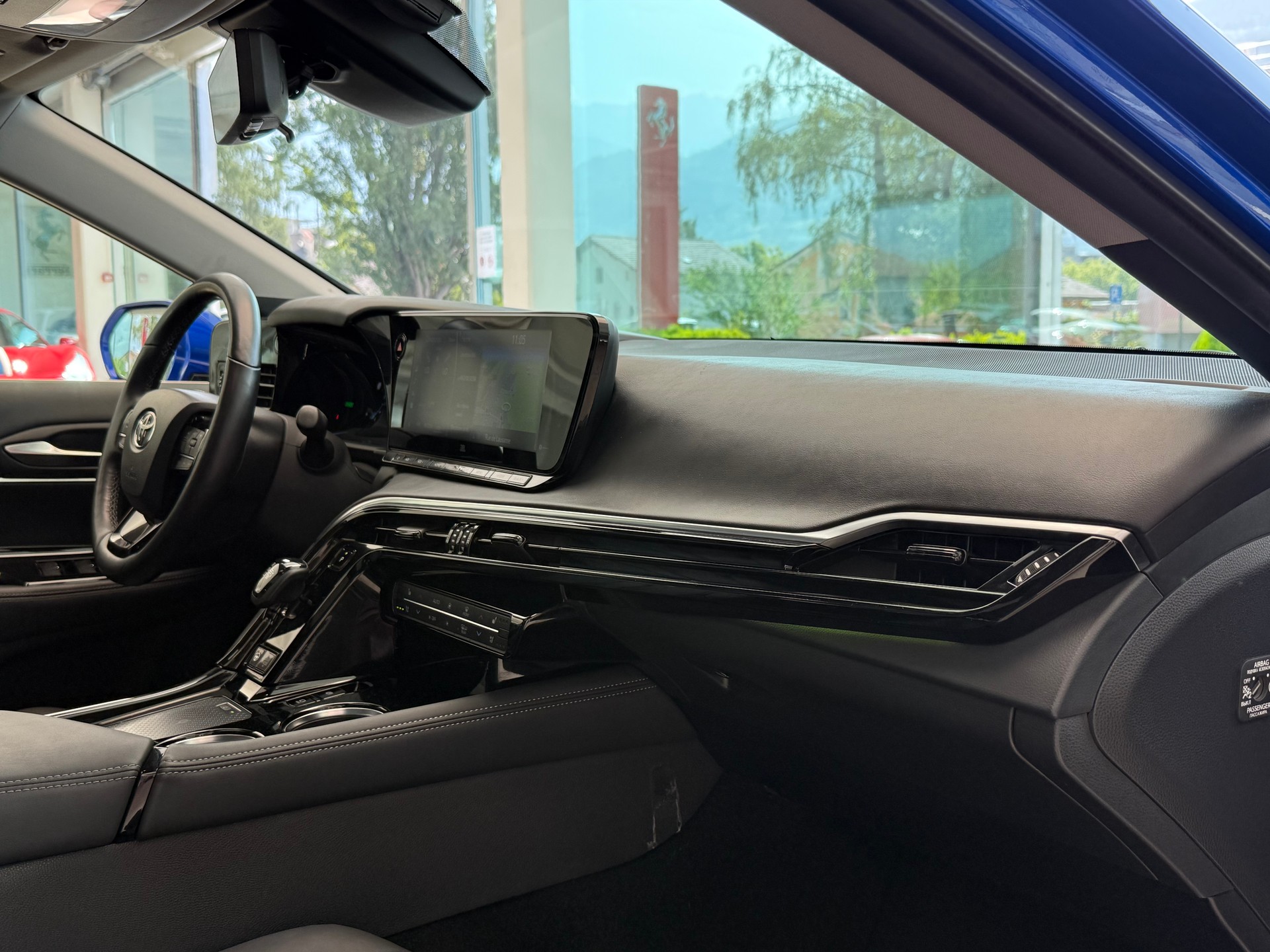 TOYOTA Mirai Fuel cell Platinum-image-12