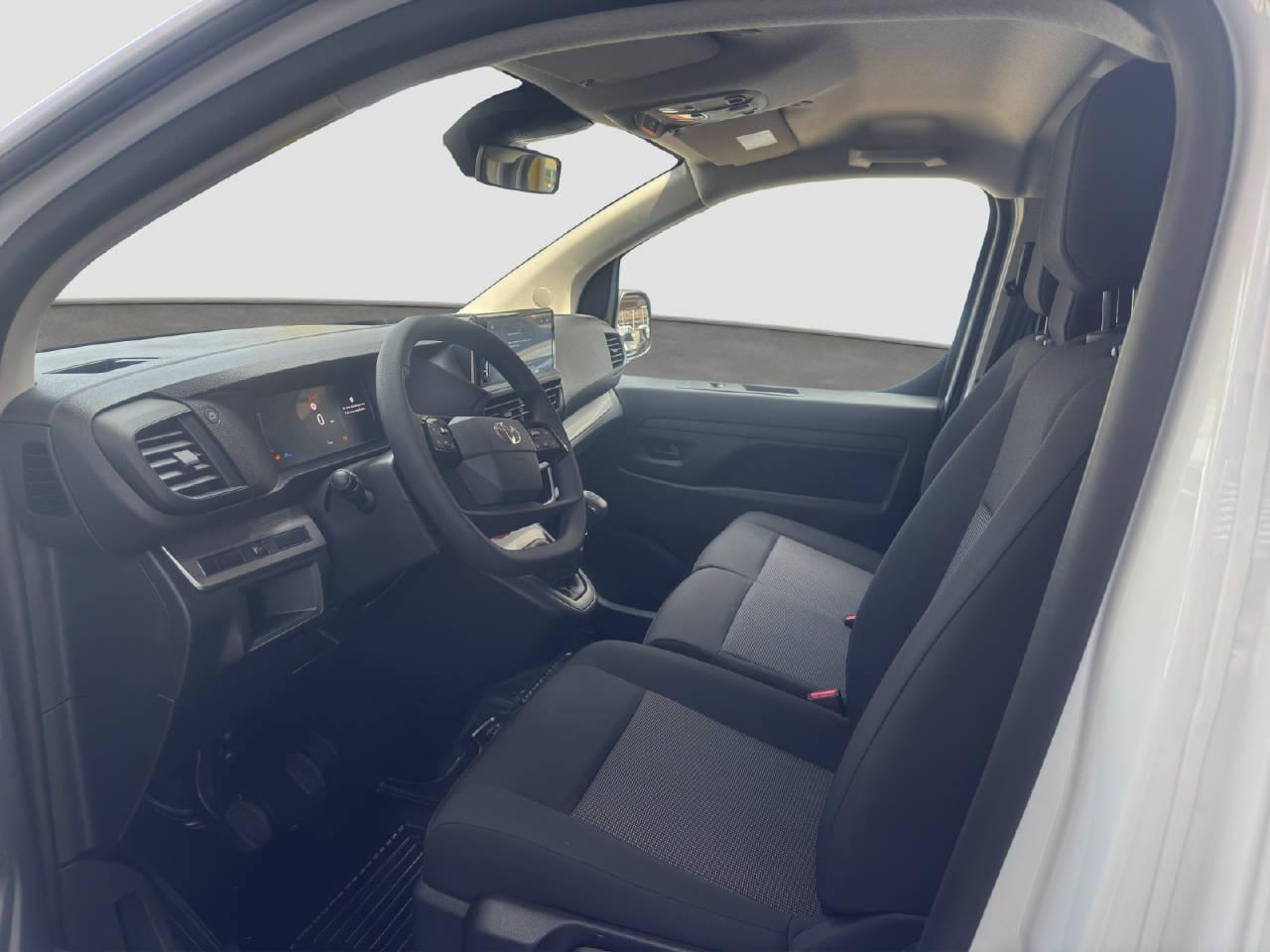 TOYOTA PROACE Van L1 2.0 D Advanced-image-11