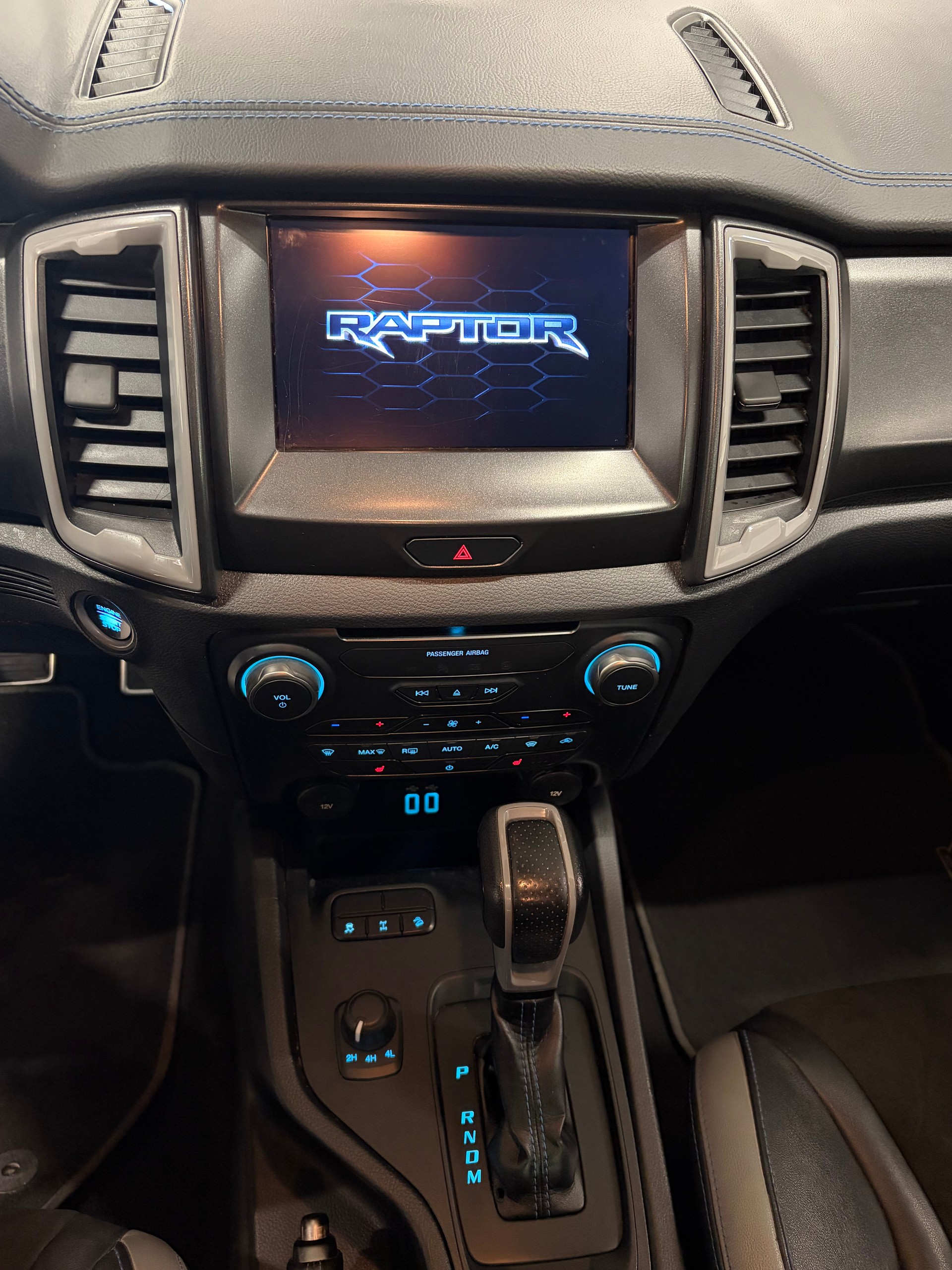 FORD Ranger Raptor 2.0 Eco Blue PERFORMANCE 4x4 A-image-12