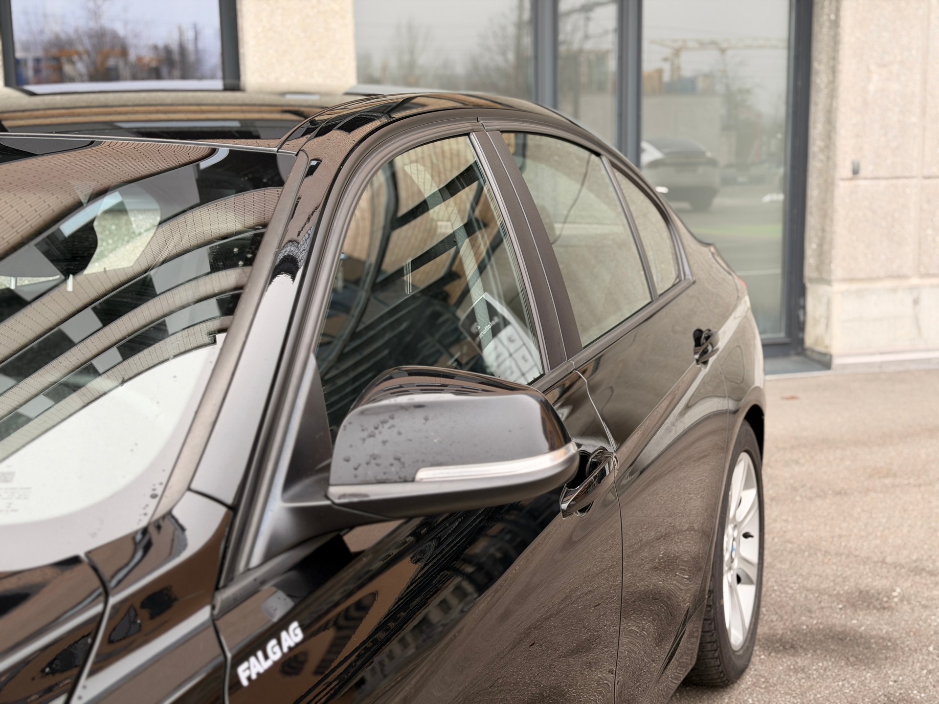BMW 318d Steptronic-image-11