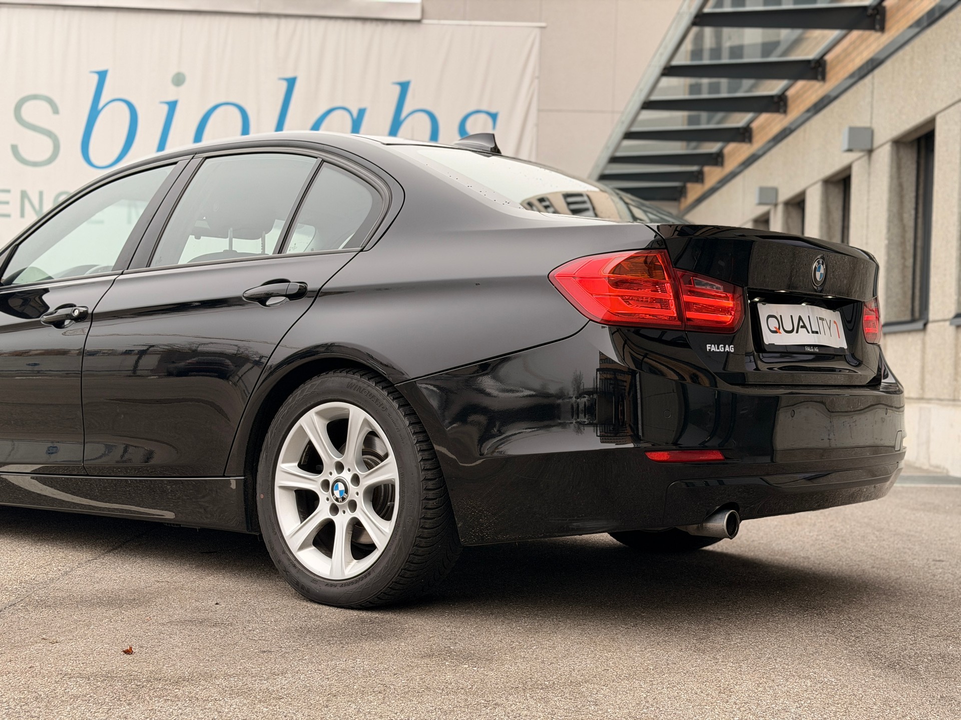 BMW 318d Steptronic-image-9
