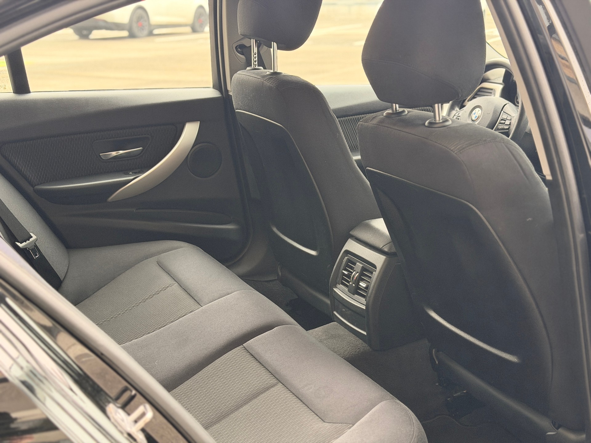 BMW 318d Steptronic-image-23
