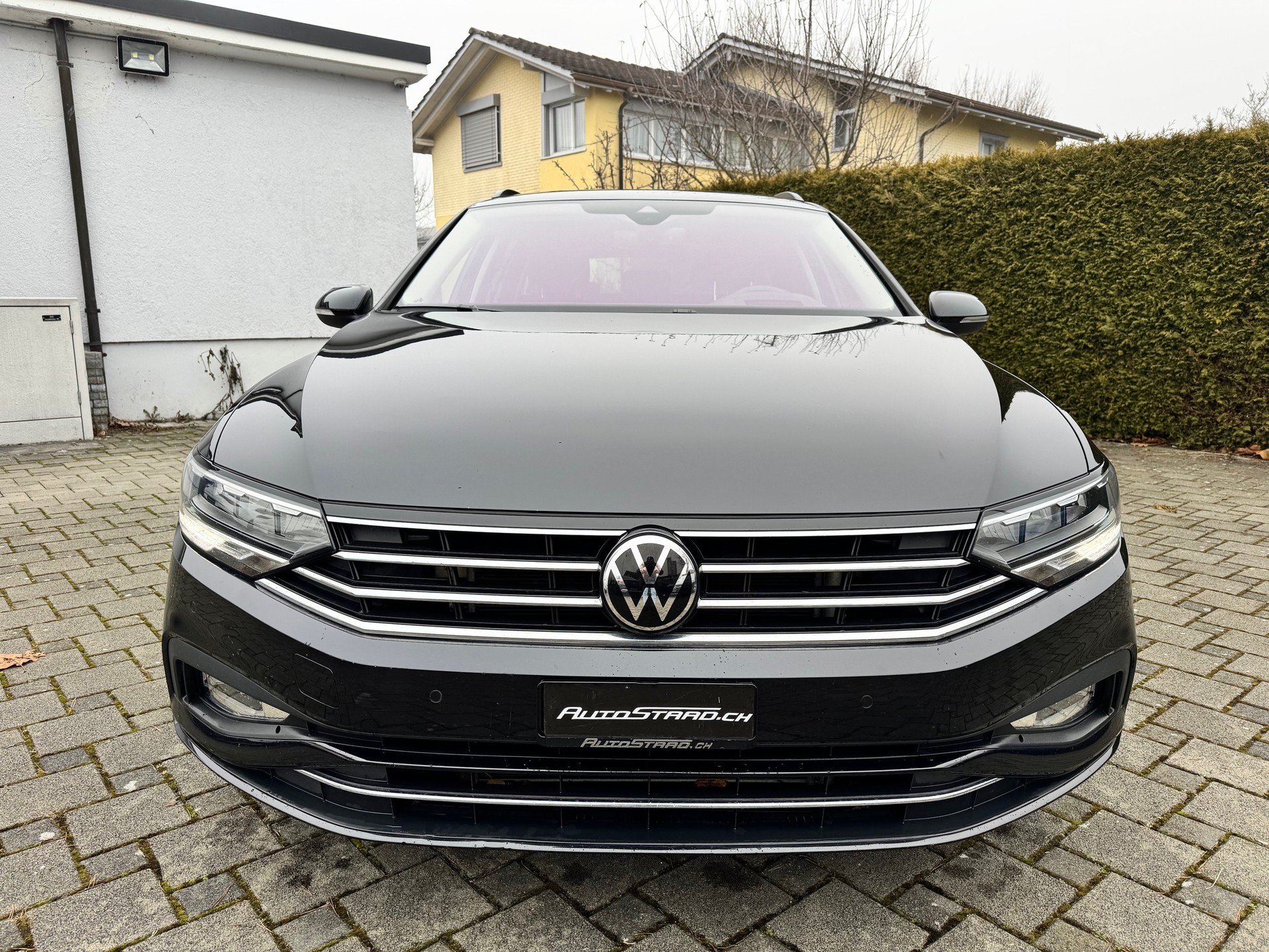 VW Passat 2.0 TDI BMT Business 4Motion DSG-showroom-element-1