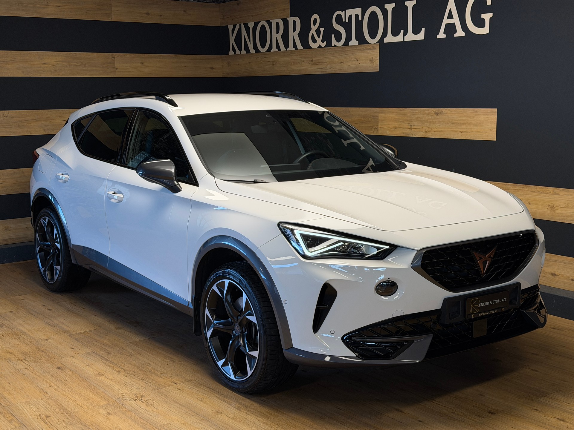 CUPRA Formentor 1.5 TSI DSG-showroom-element-3