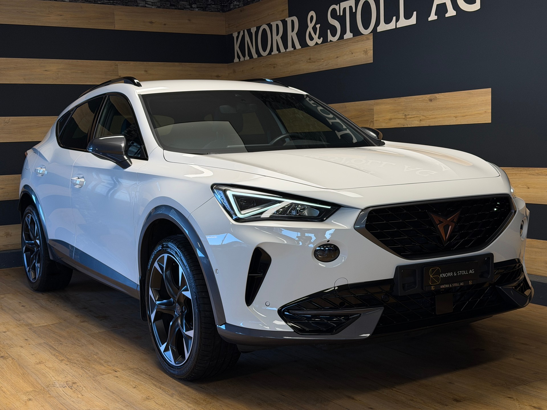 CUPRA Formentor 1.5 TSI DSG-showroom-element-1