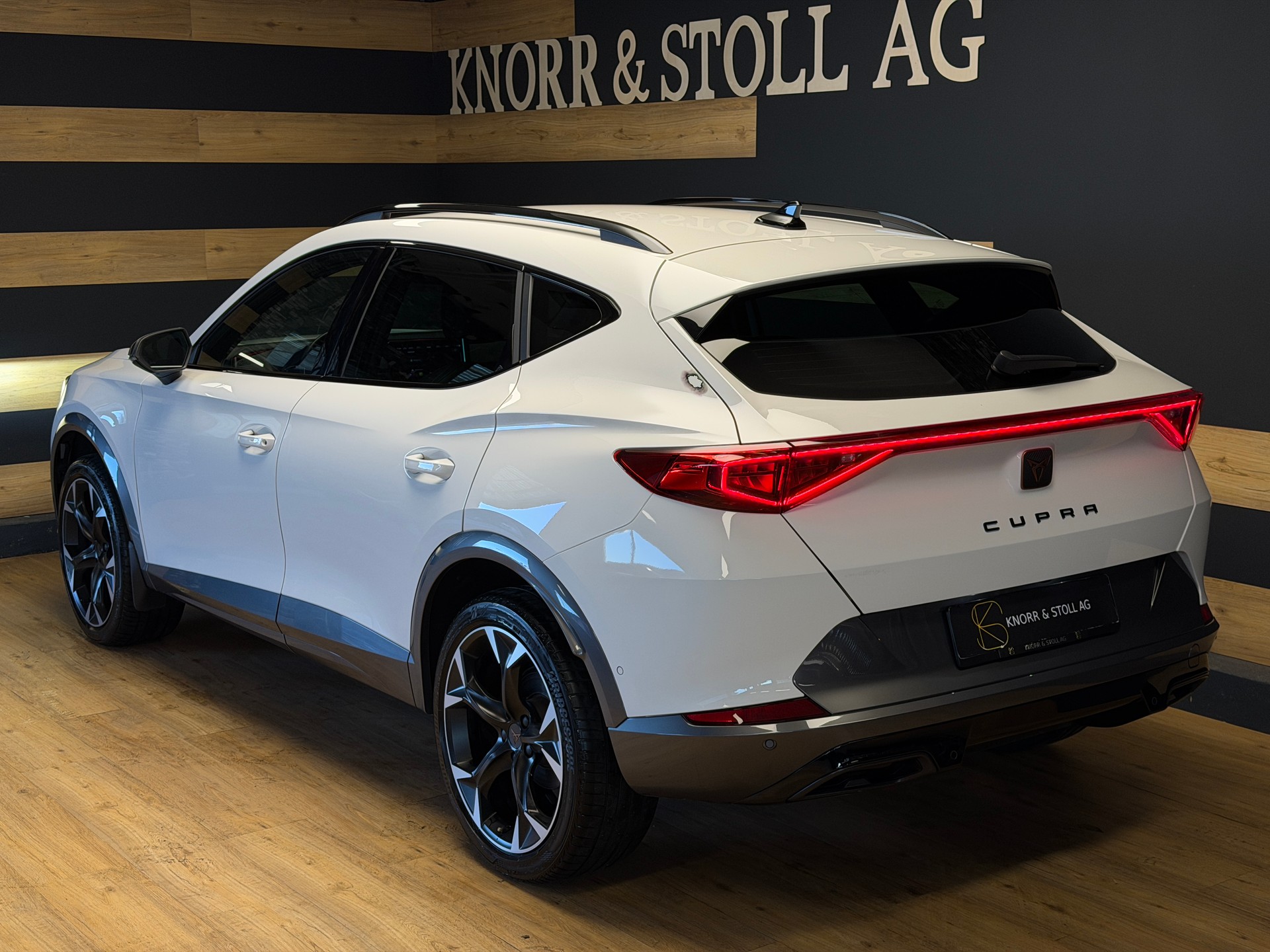 CUPRA Formentor 1.5 TSI DSG-image-6