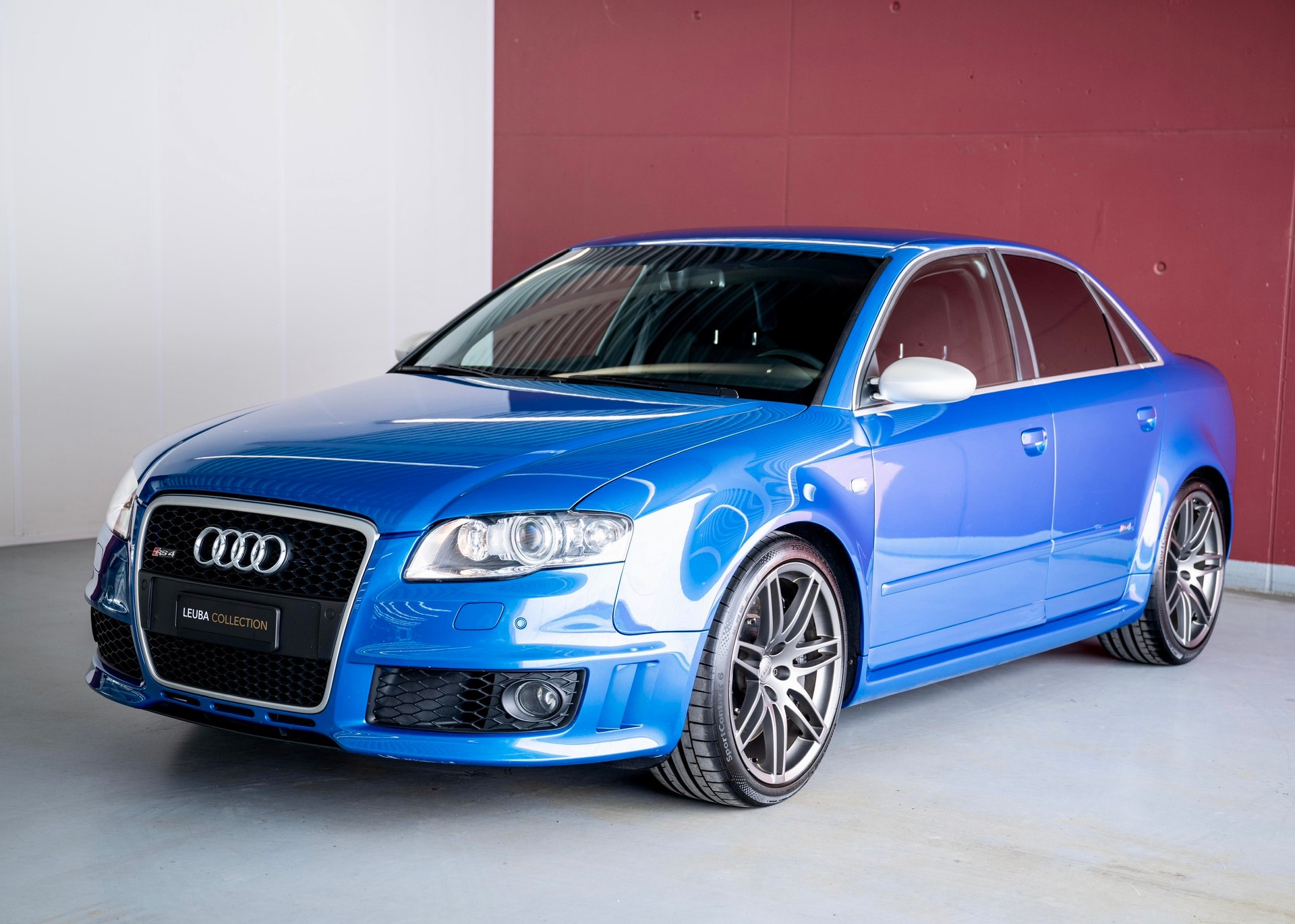 AUDI RS4 Limousine 4.2 V8 quattro Limousine Sprint Blue (Leasing 0.80%, Perfect condition, 100% original)-image-4