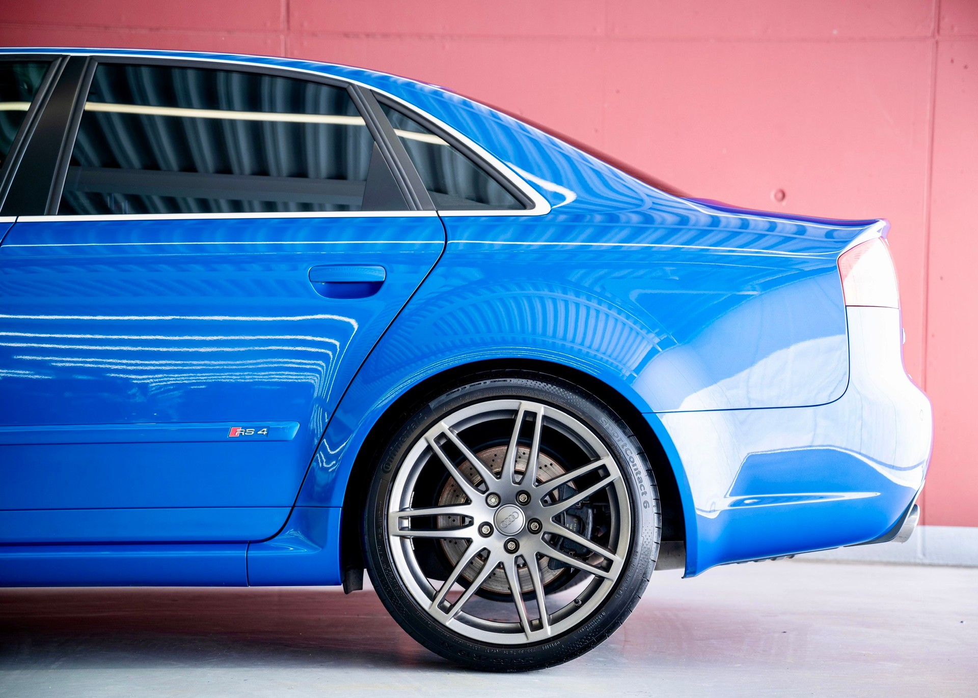 AUDI RS4 Limousine 4.2 V8 quattro Limousine Sprint Blue (Leasing 0.80%, Perfect condition, 100% original)-image-8