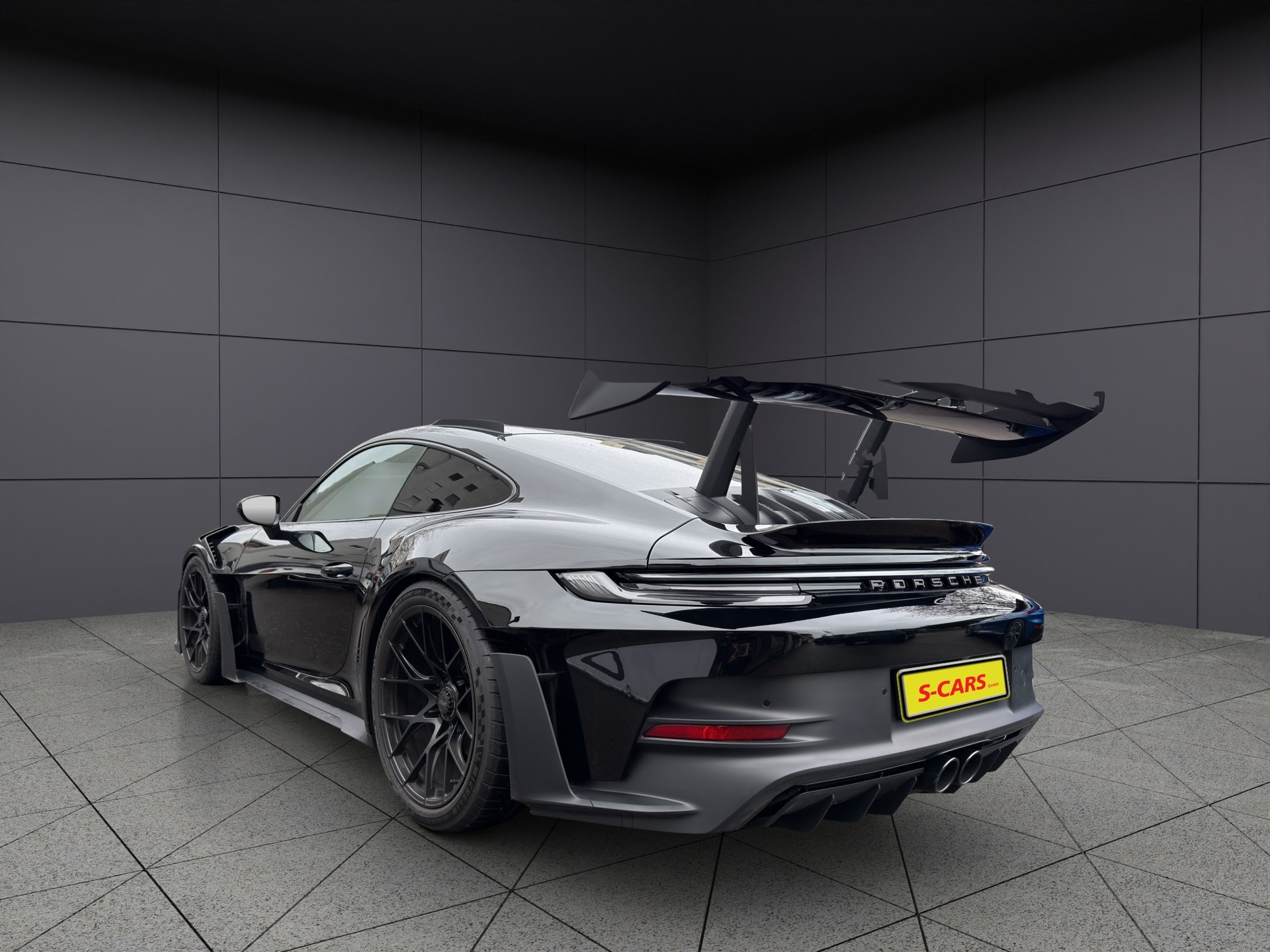 PORSCHE 911 GT3 RS-image-4