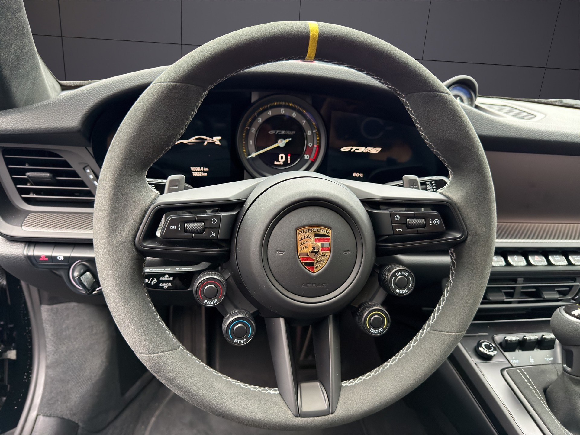 PORSCHE 911 GT3 RS-image-10