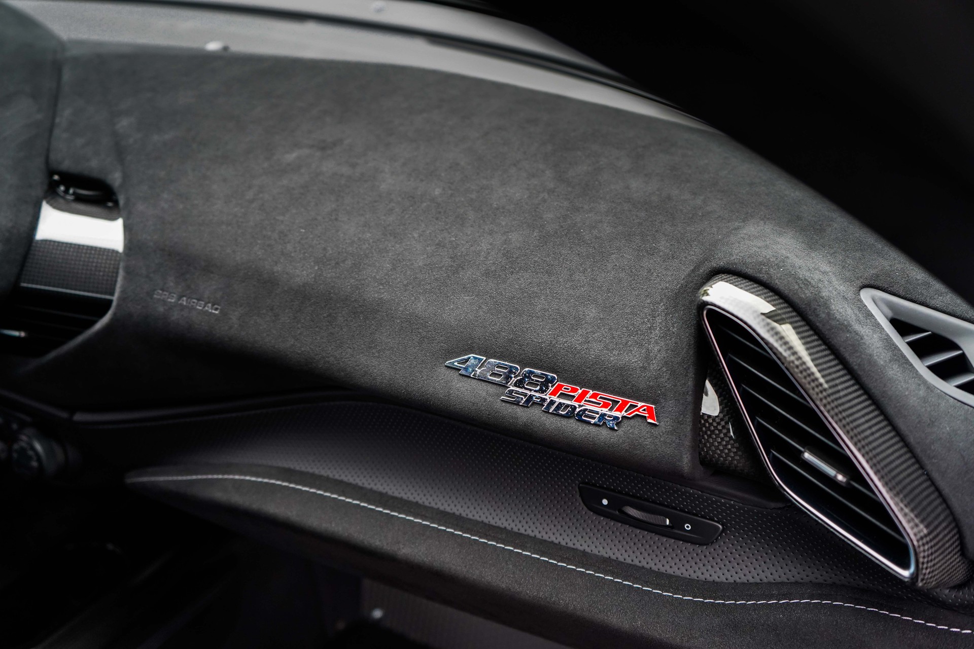 FERRARI 488 Pista Spider 3.9 V8-image-13