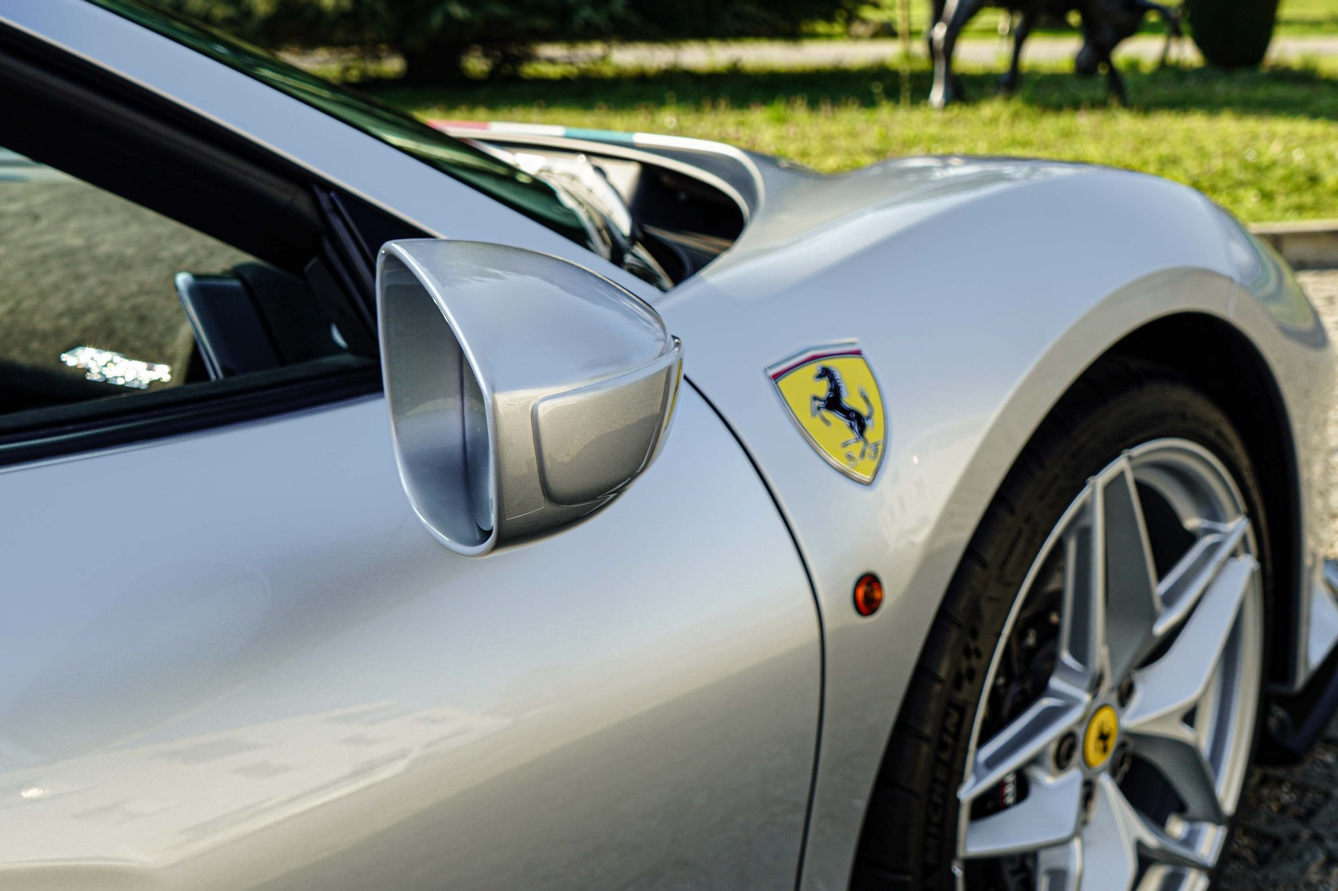 FERRARI 488 Pista Spider 3.9 V8-image-8