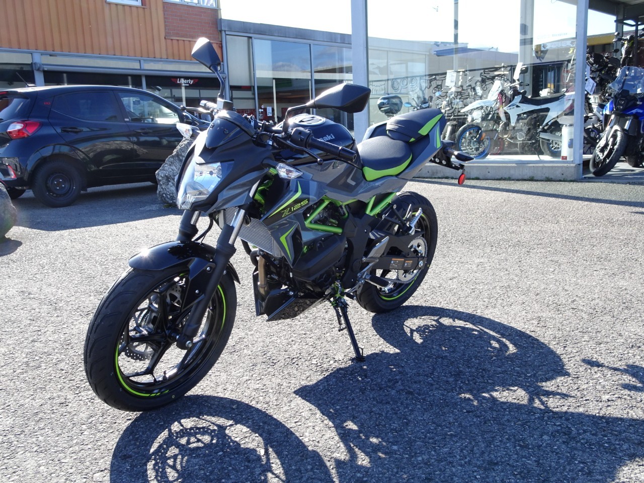 KAWASAKI Z 125-image-3