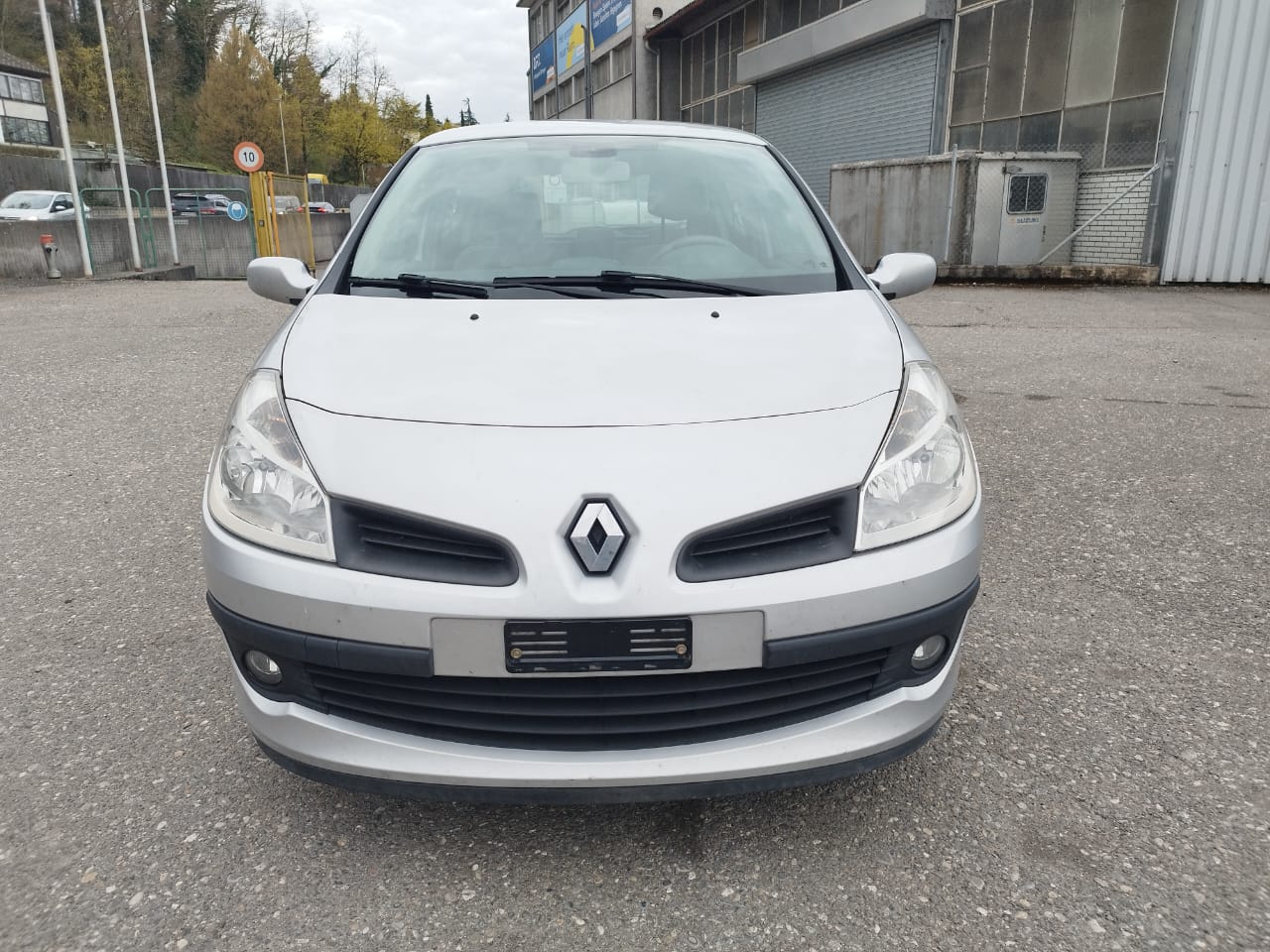RENAULT Clio 1.6 16V Privilège