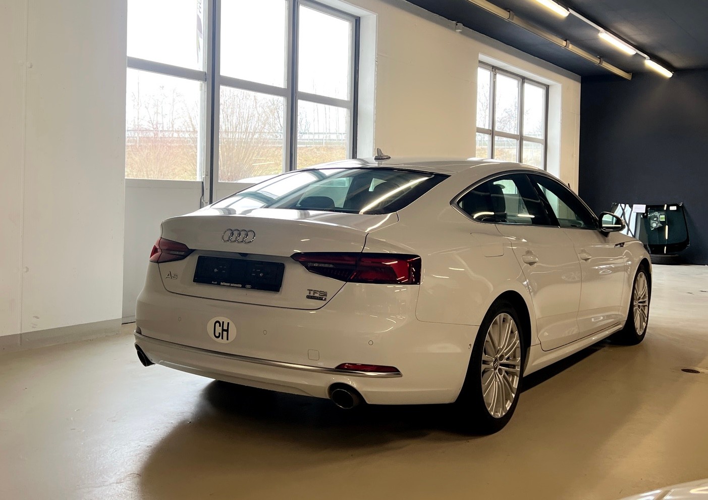 AUDI A5 Sportback 2.0 TFSI Sport quattro S-tronic-image-5