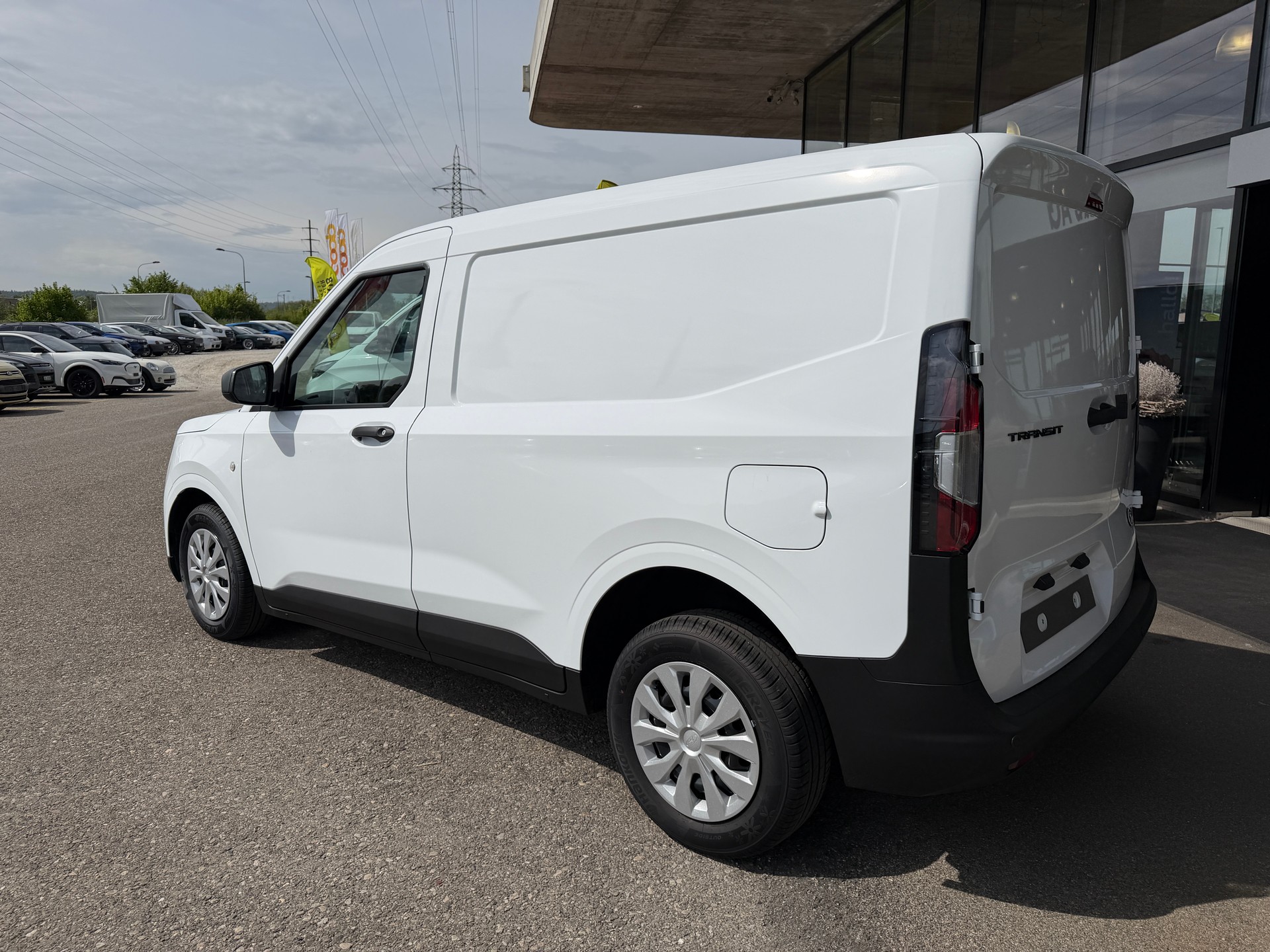 FORD Transit Courier Van 1.0 EcoBoost Trend Automat-showroom-element-3