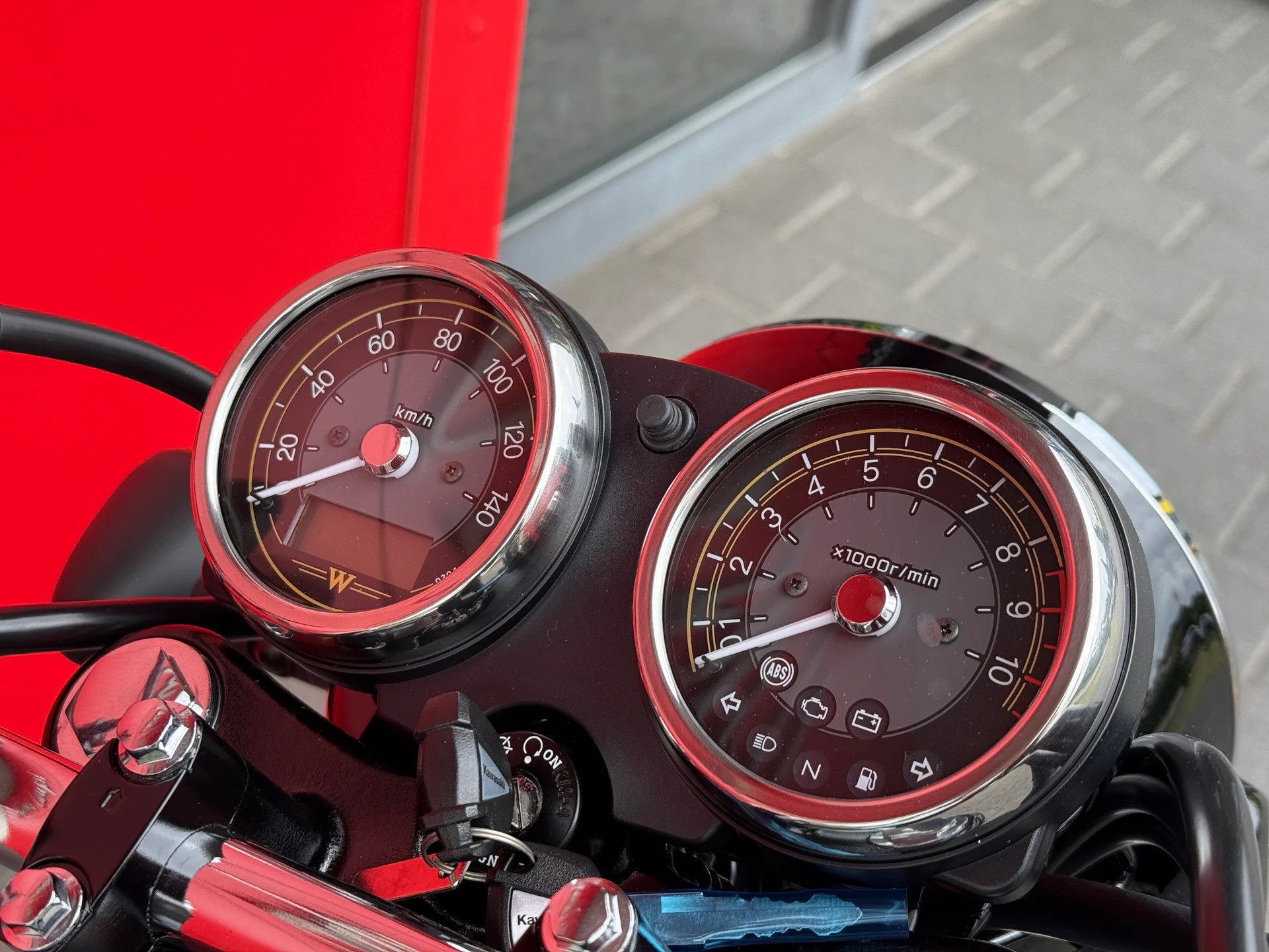 KAWASAKI W 230-image-10