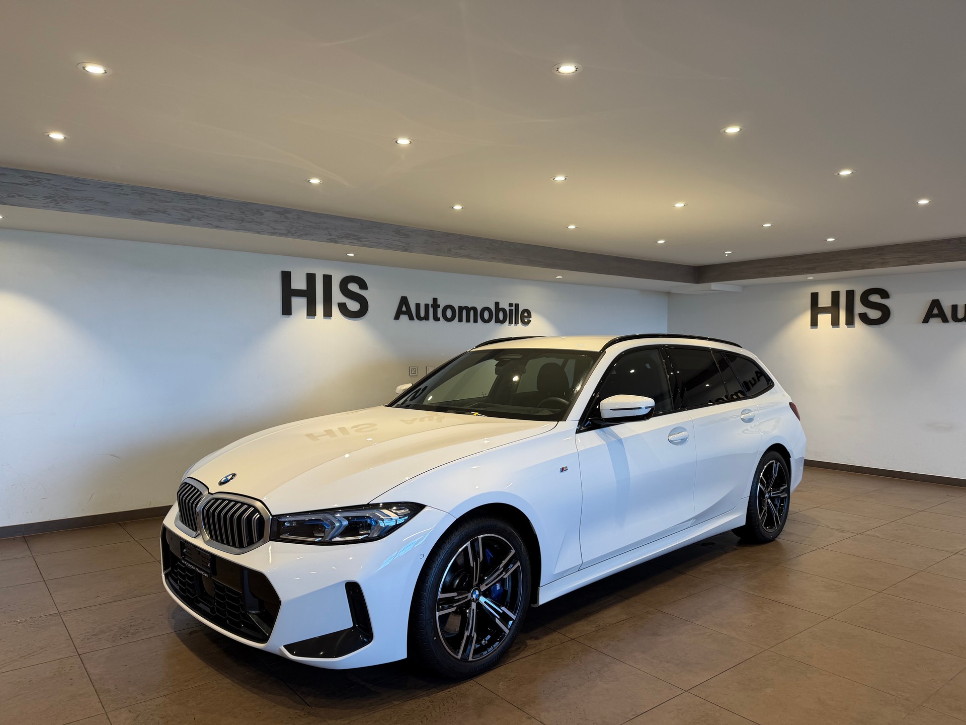 BMW 330d xDrive SAG MSport-showroom-element-2