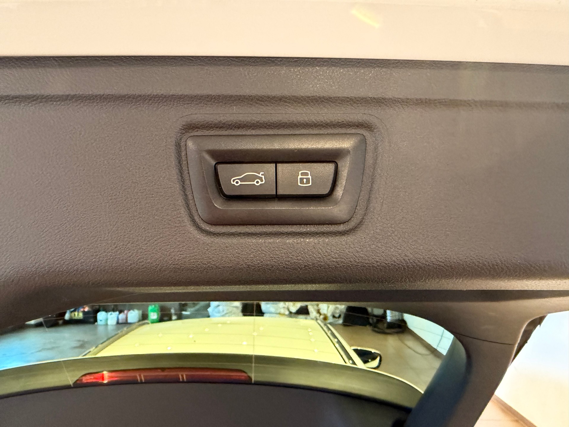 BMW 330d xDrive SAG MSport-image-10