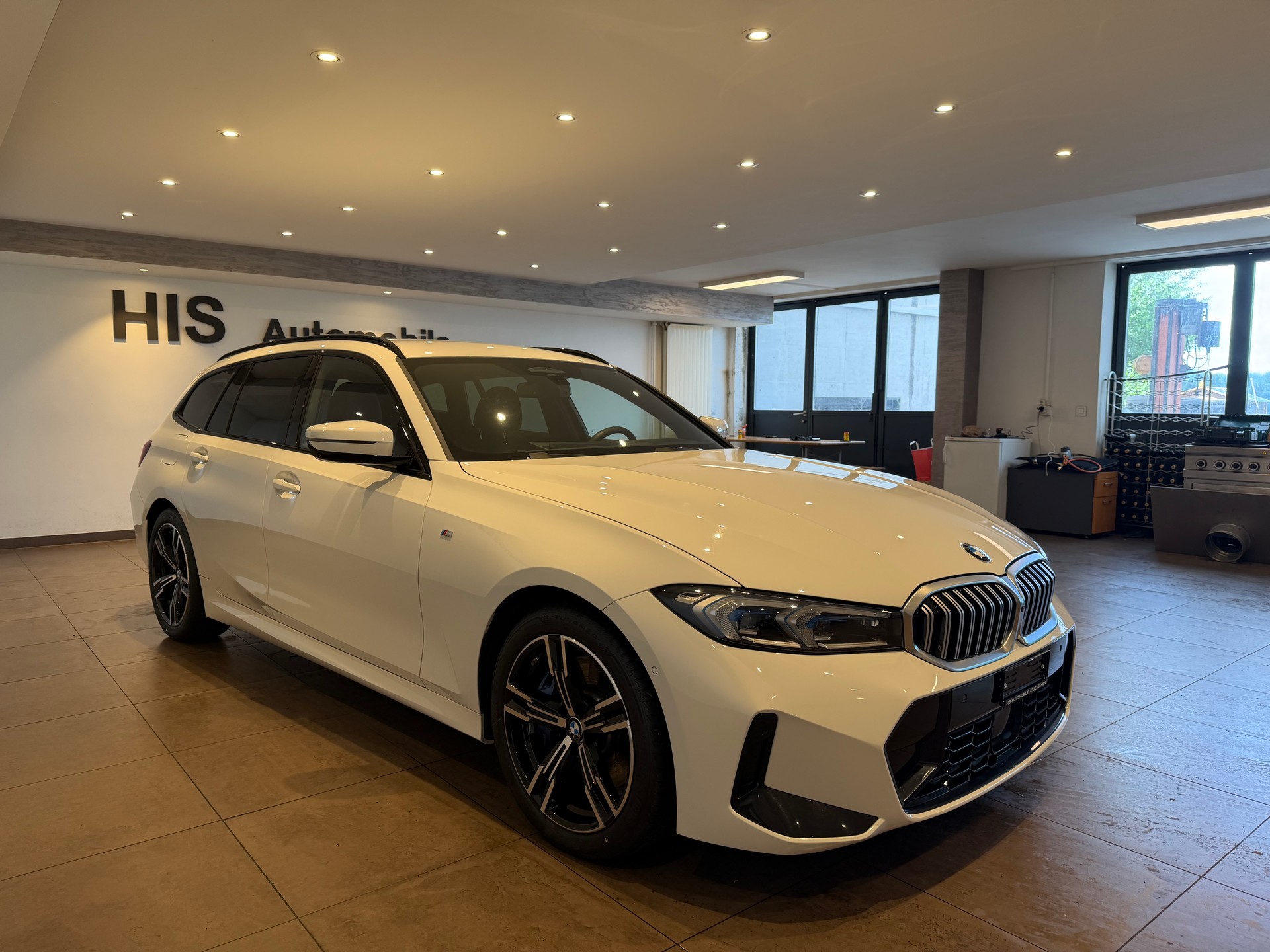 BMW 330d xDrive SAG MSport-image-7