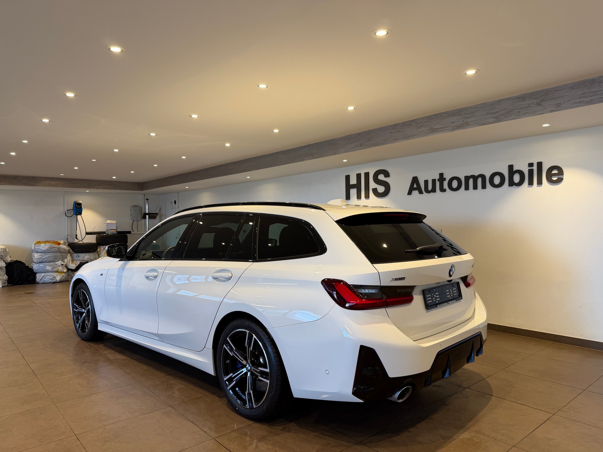 BMW 330d xDrive SAG MSport-image-4