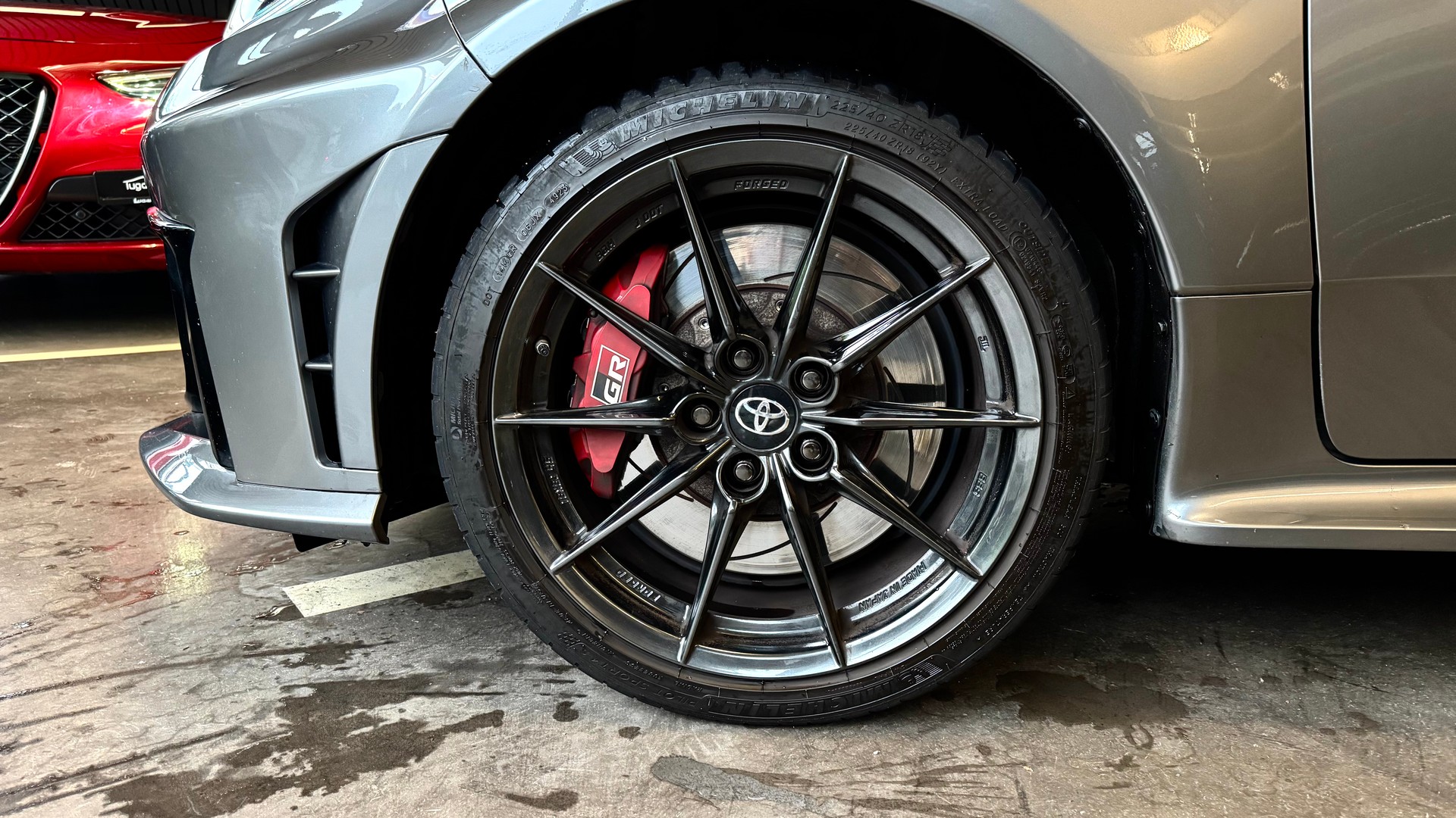 TOYOTA Yaris 1.6 GR Sport A-image-5