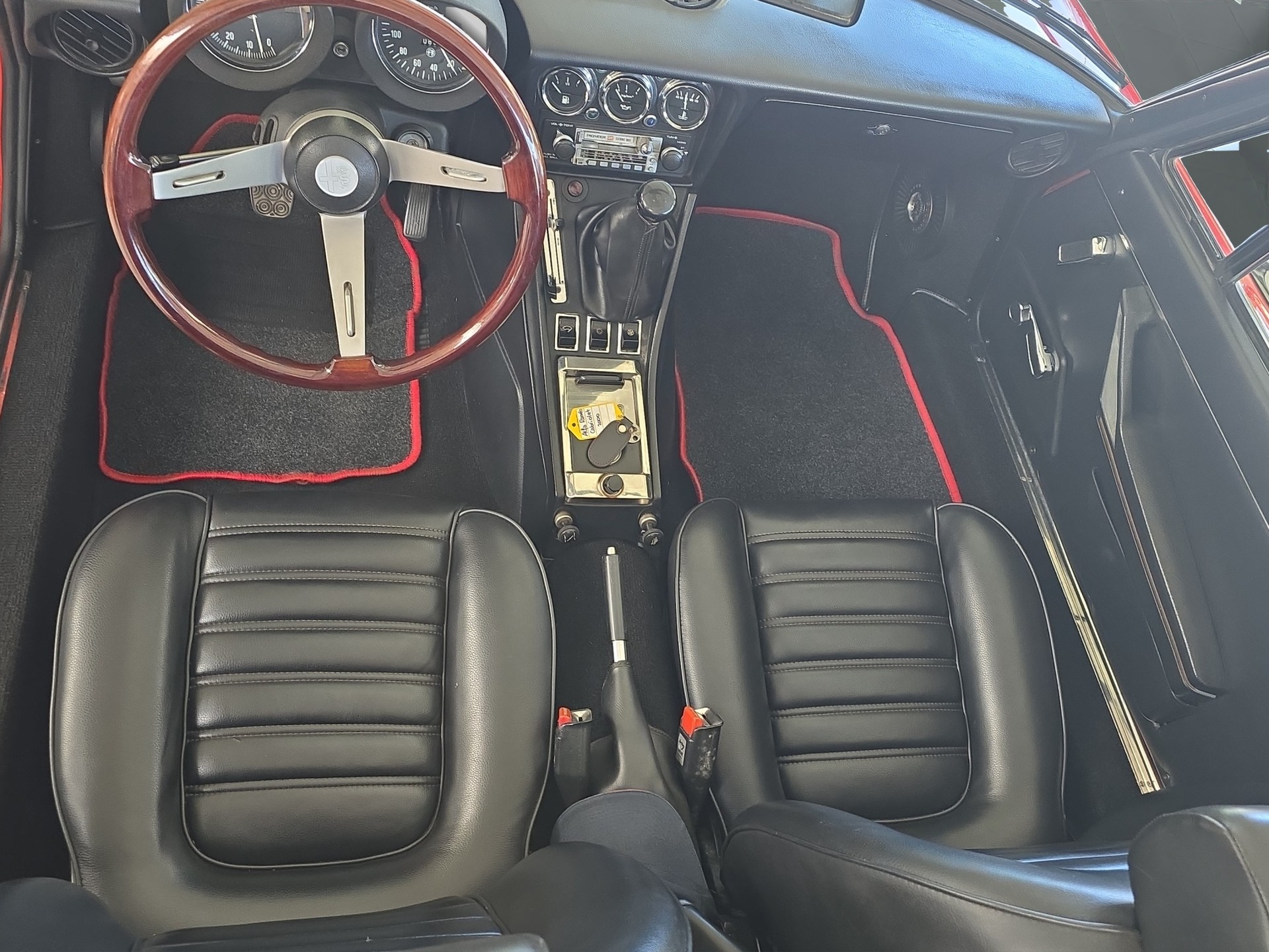 ALFA ROMEO Spider Veloce-image-11