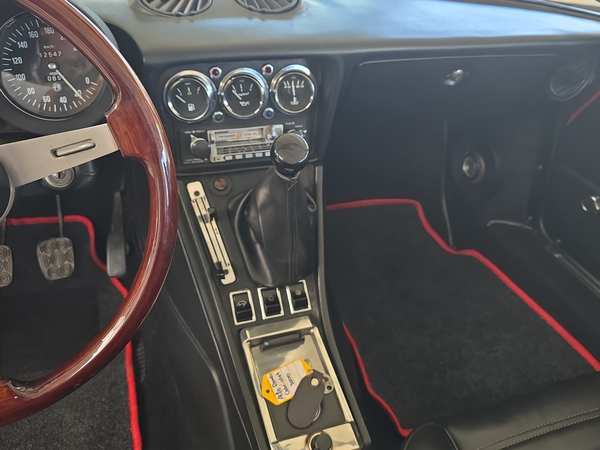 ALFA ROMEO Spider Veloce-image-13